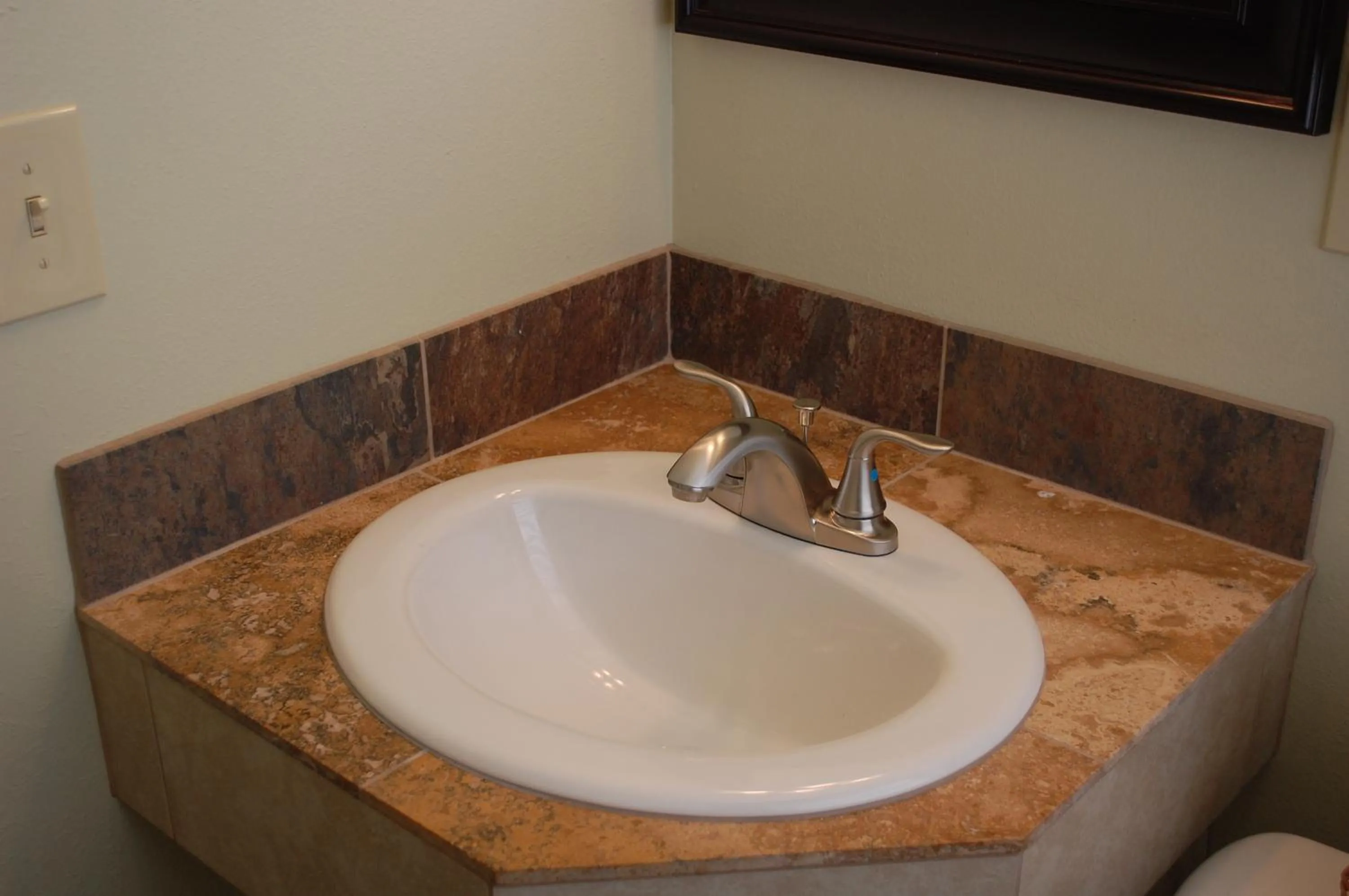 Bathroom in El Rancho Motel