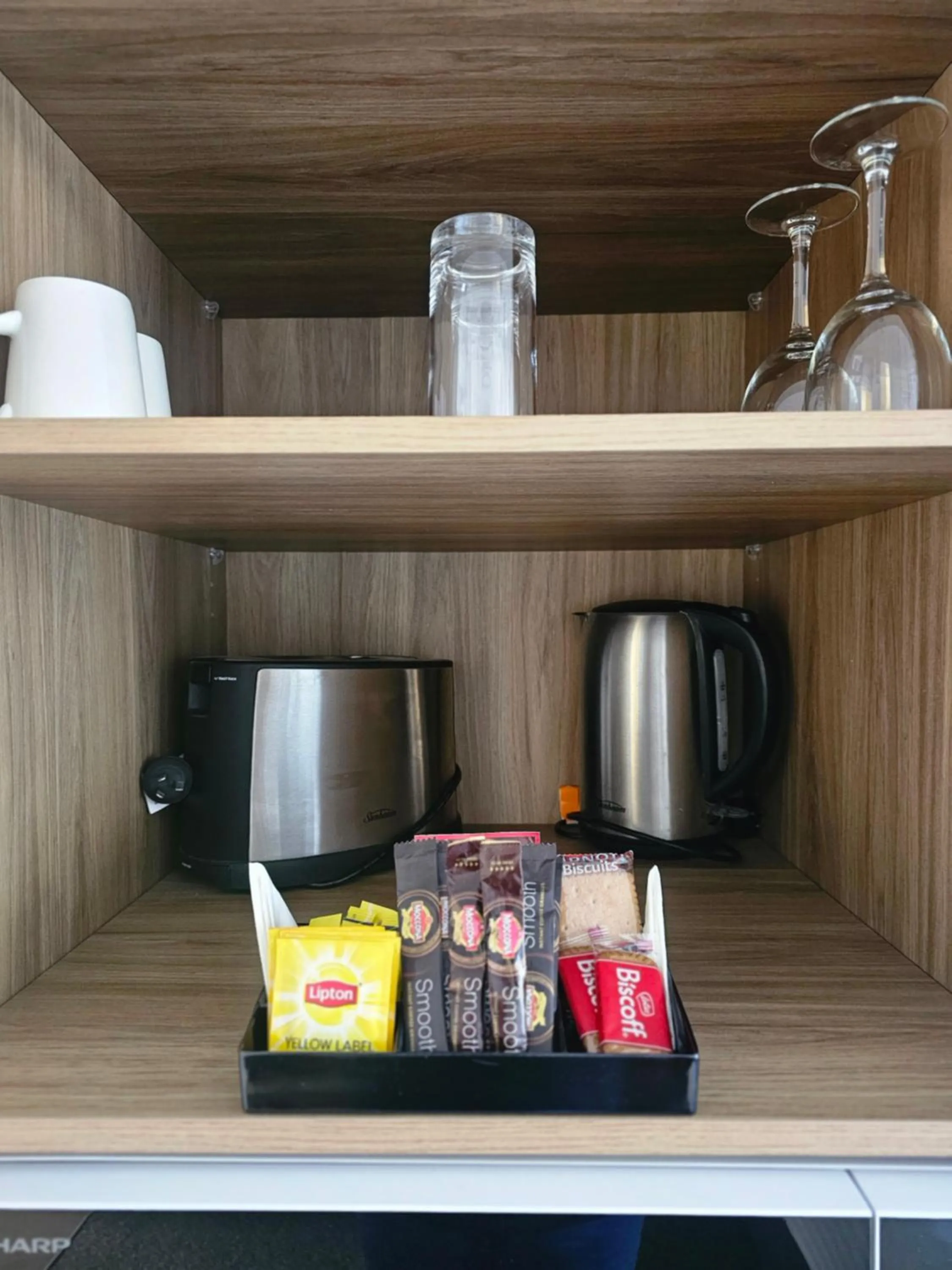 Coffee/tea facilities in Hive Hotel, Moruya