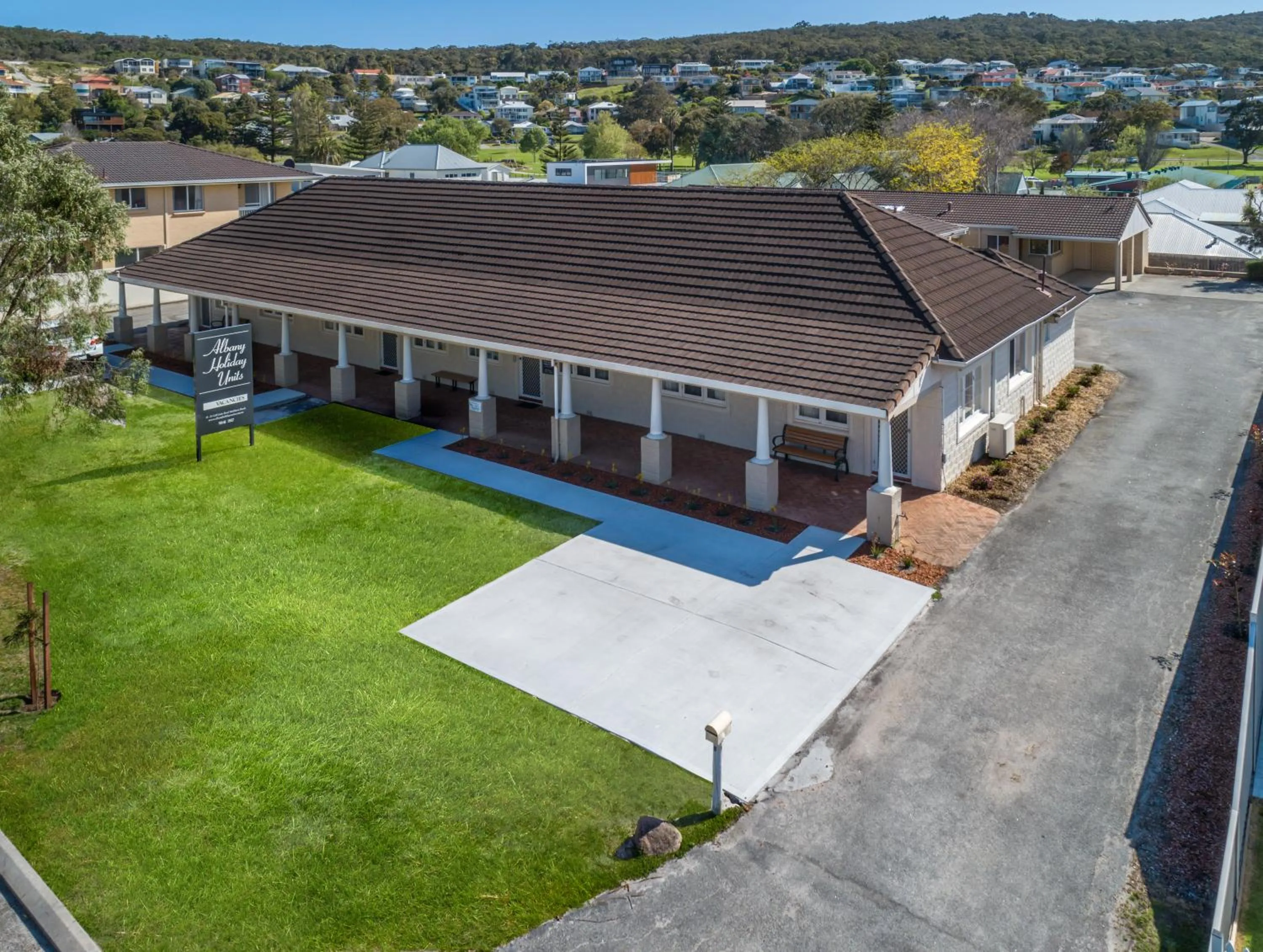 Albany Holiday Units