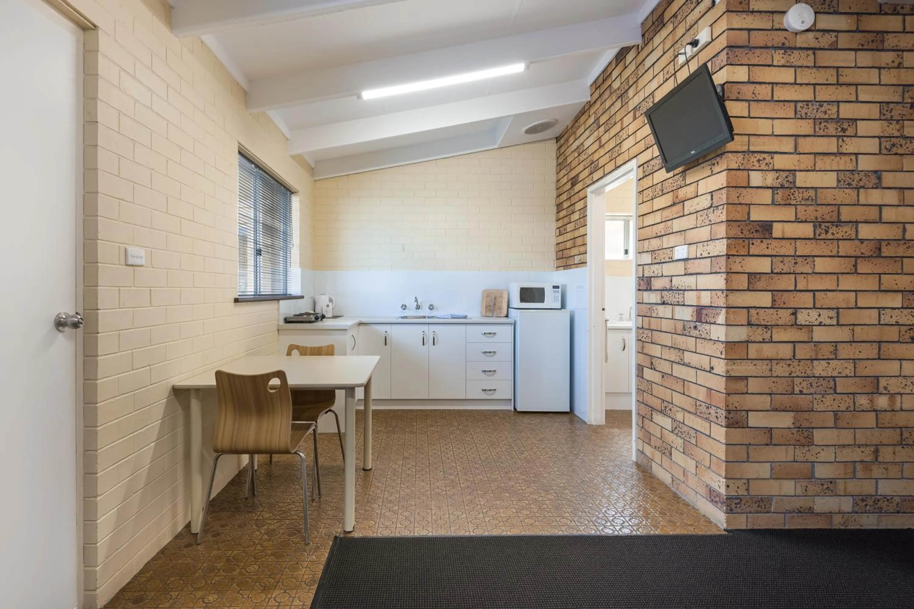 Albany Holiday Units