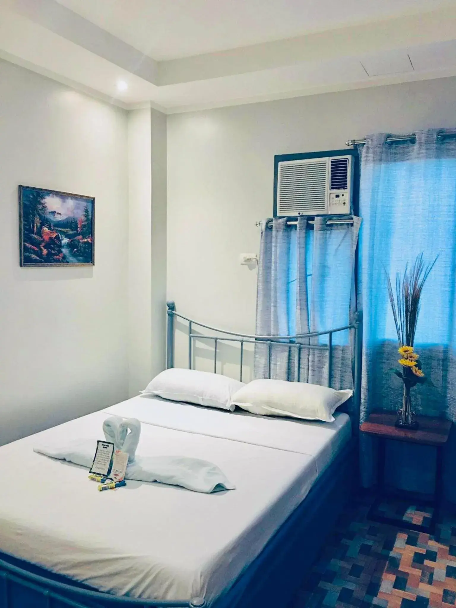 Standard Double Room with Shared Bathroom in Kingswick Residences & Lodge Standard Double Room with Shared Bathroom in Kingswick Residences & Lodge