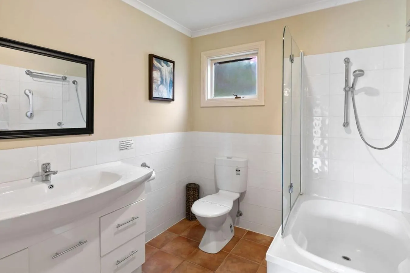 Bathroom in Clarendon Chalets