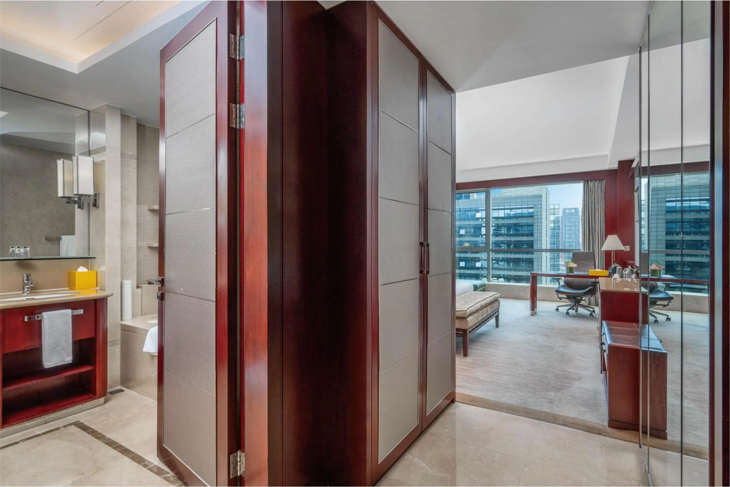 Photo of the whole room in Pan Pacific Ningbo