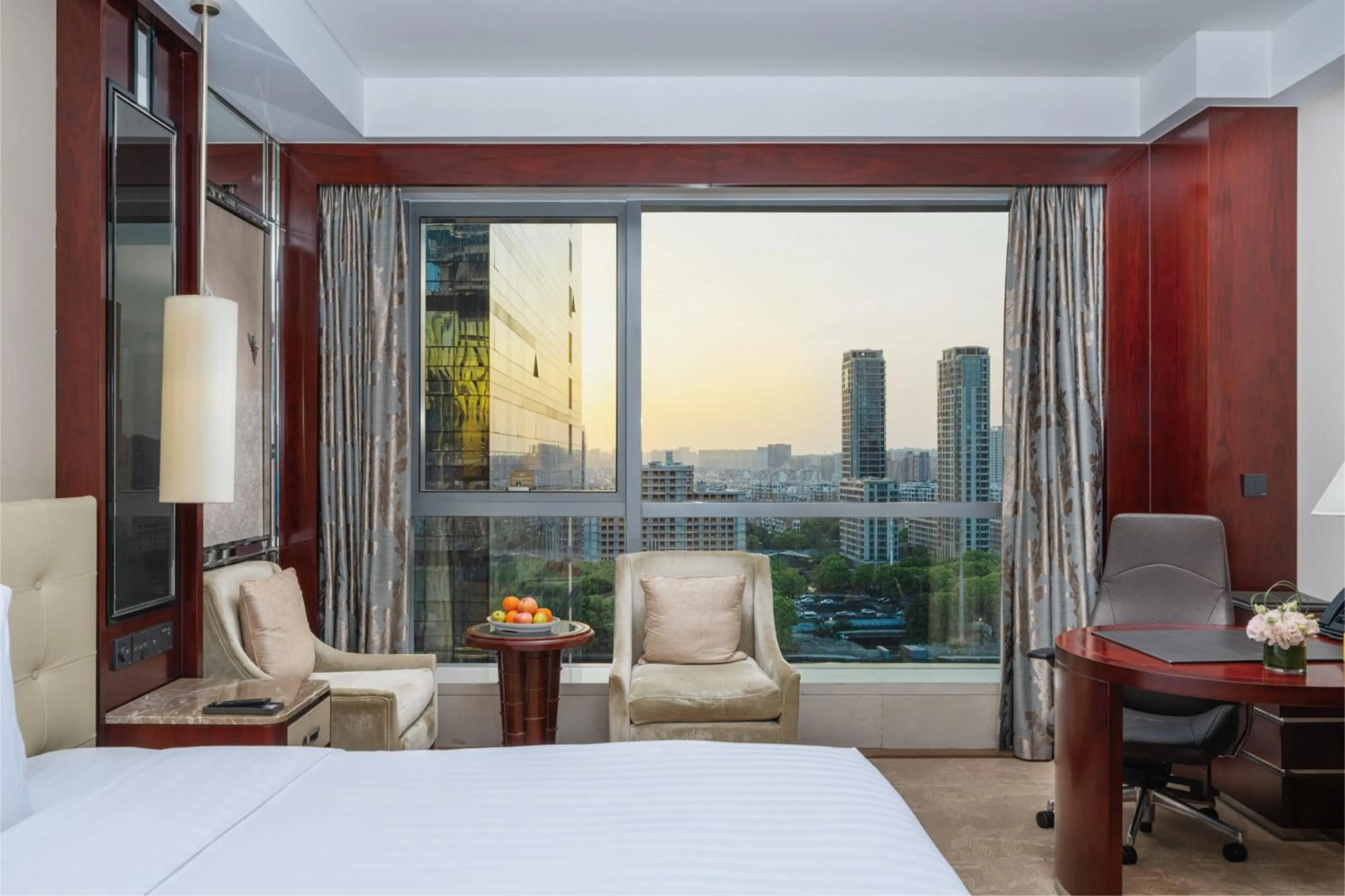 Photo of the whole room, Bed in Pan Pacific Ningbo