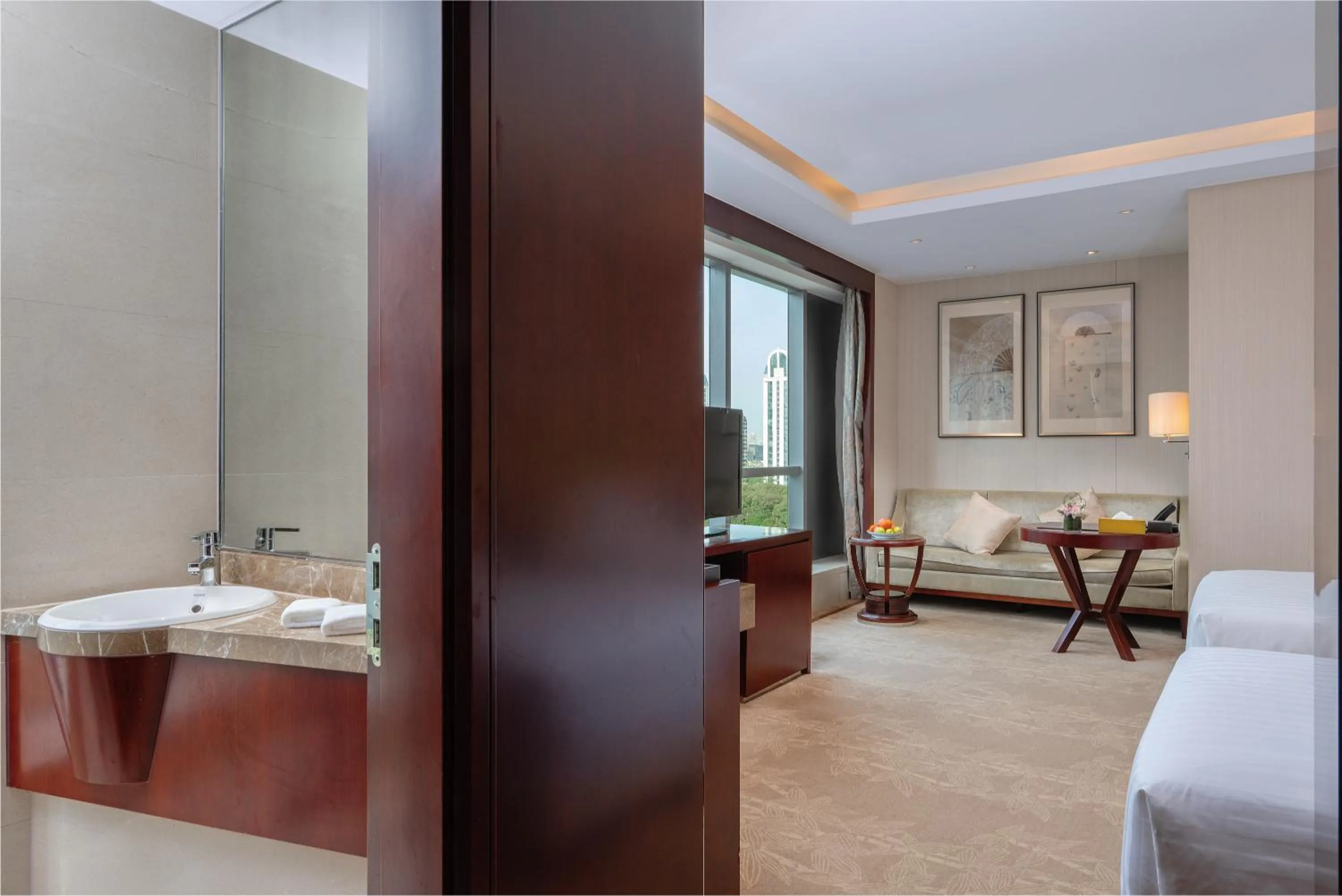 Photo of the whole room, Bed in Pan Pacific Ningbo