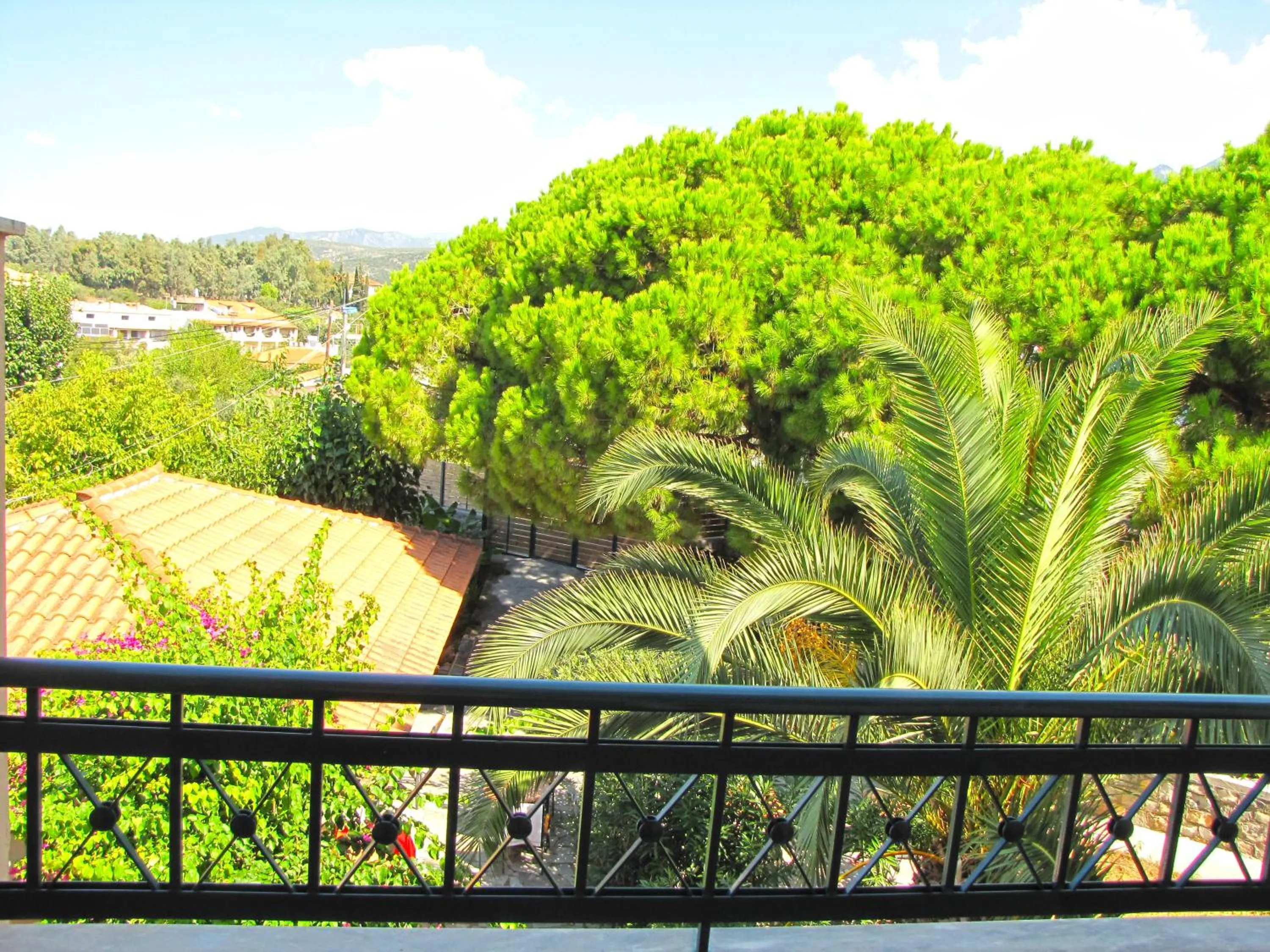 Balcony/Terrace in Lefktron Hotel