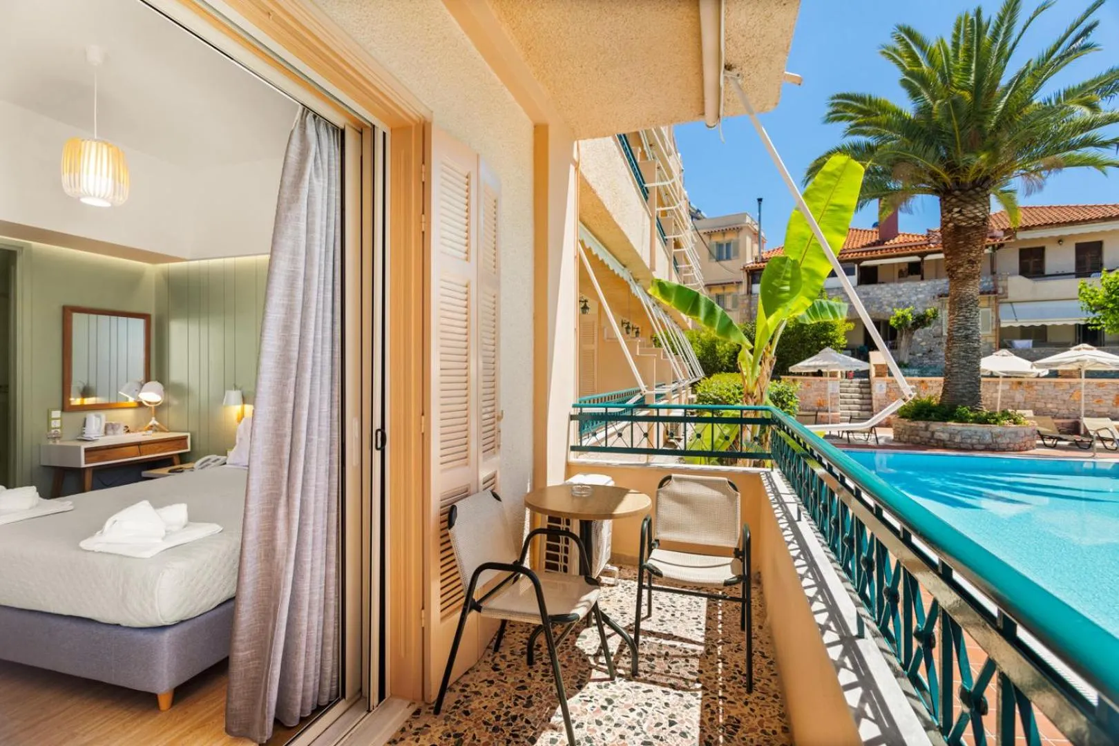 Pool view in Lefktron Hotel