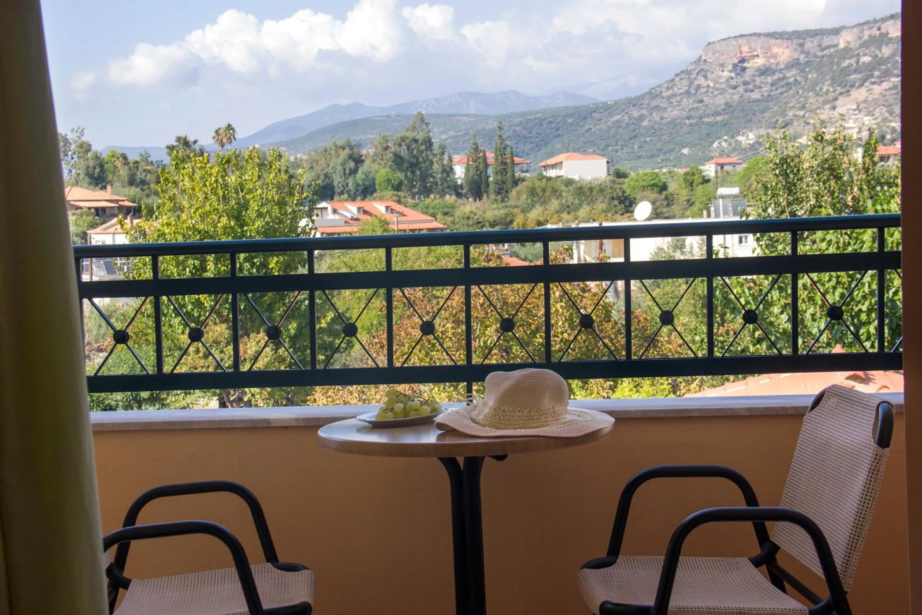 Balcony/Terrace in Lefktron Hotel