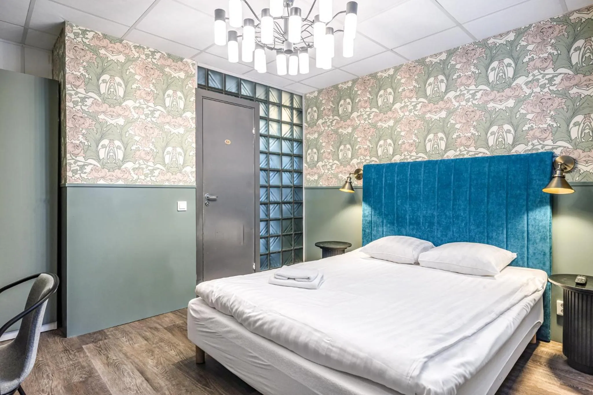 Bed in Stockholm Inn Hotel