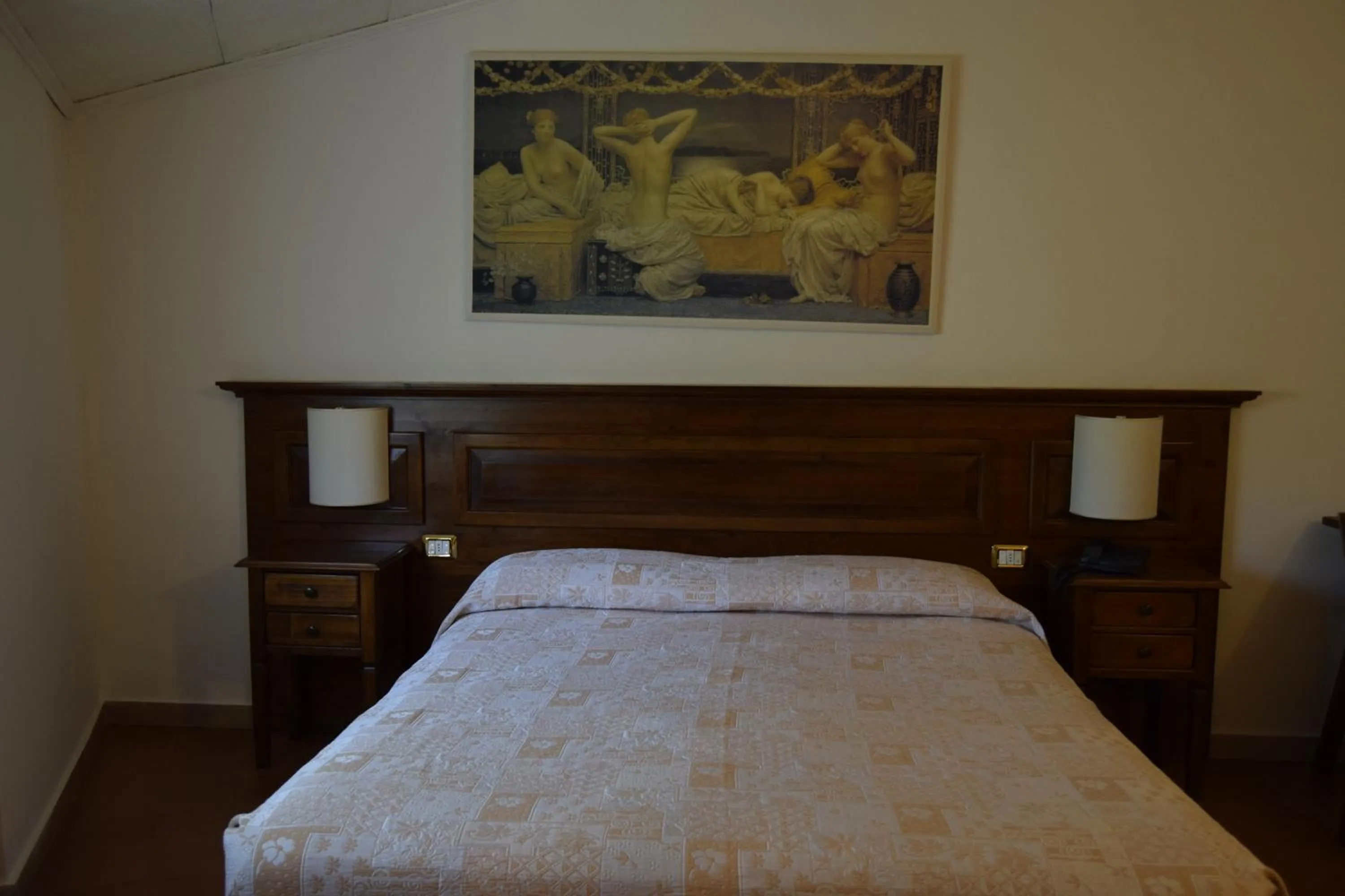 Bed in Albergo Del Sole