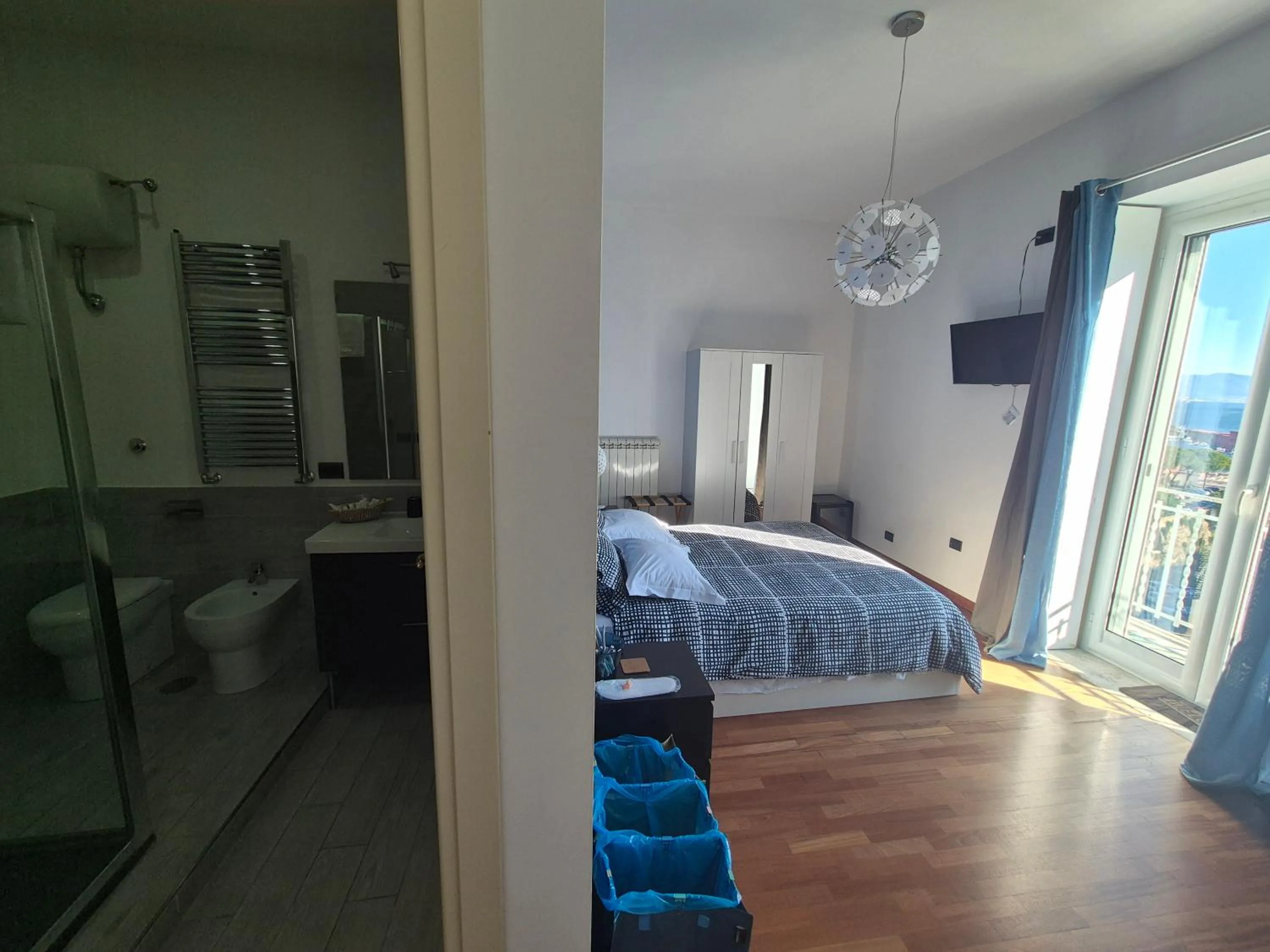 Bathroom, Bed in B&B Musica e Mare