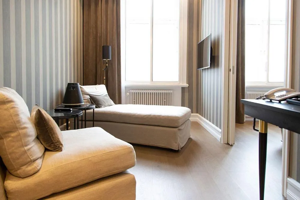 Seating area in Continental du Sud