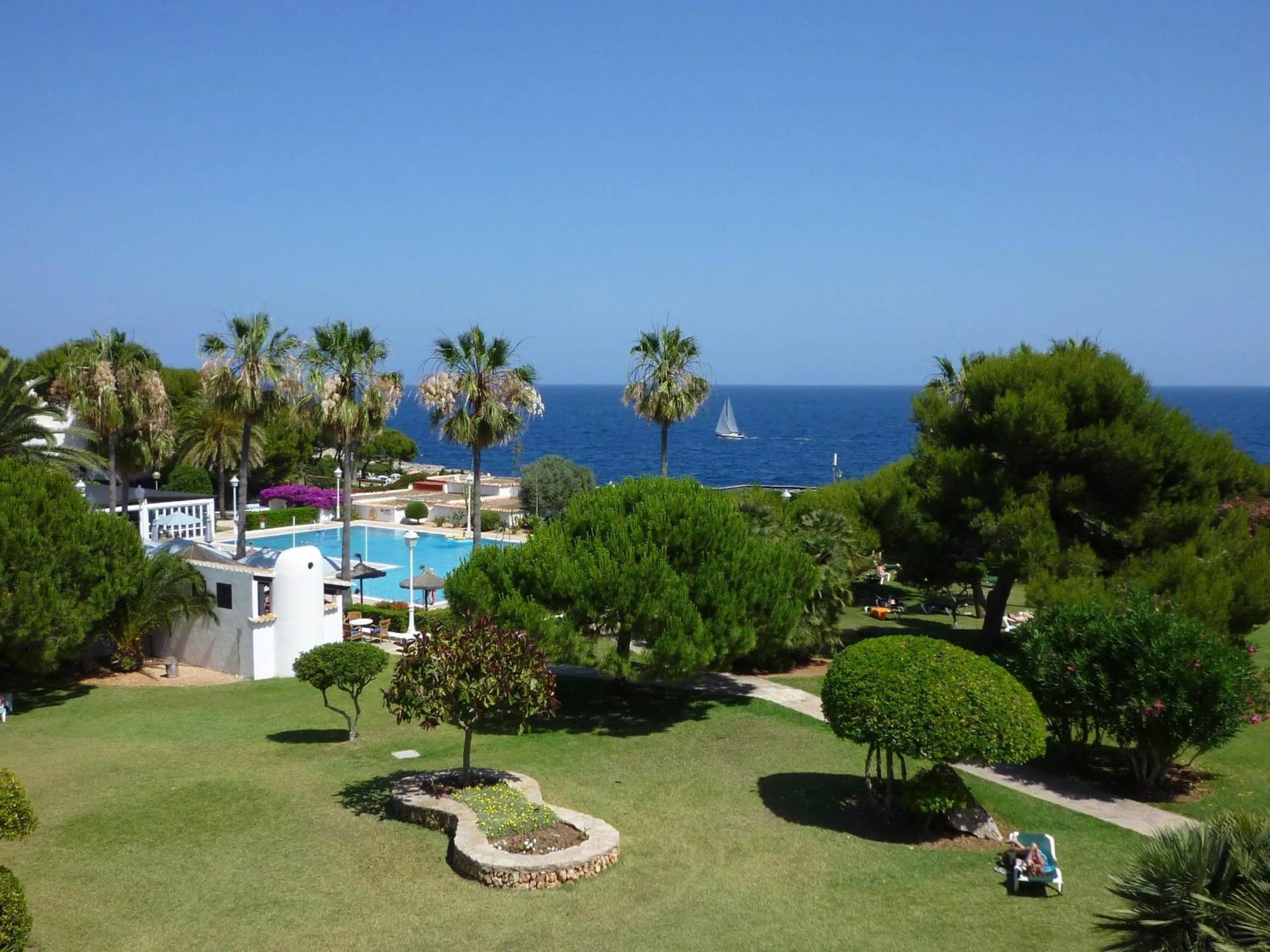 Facade/entrance in Apartamentos Parque Mar
