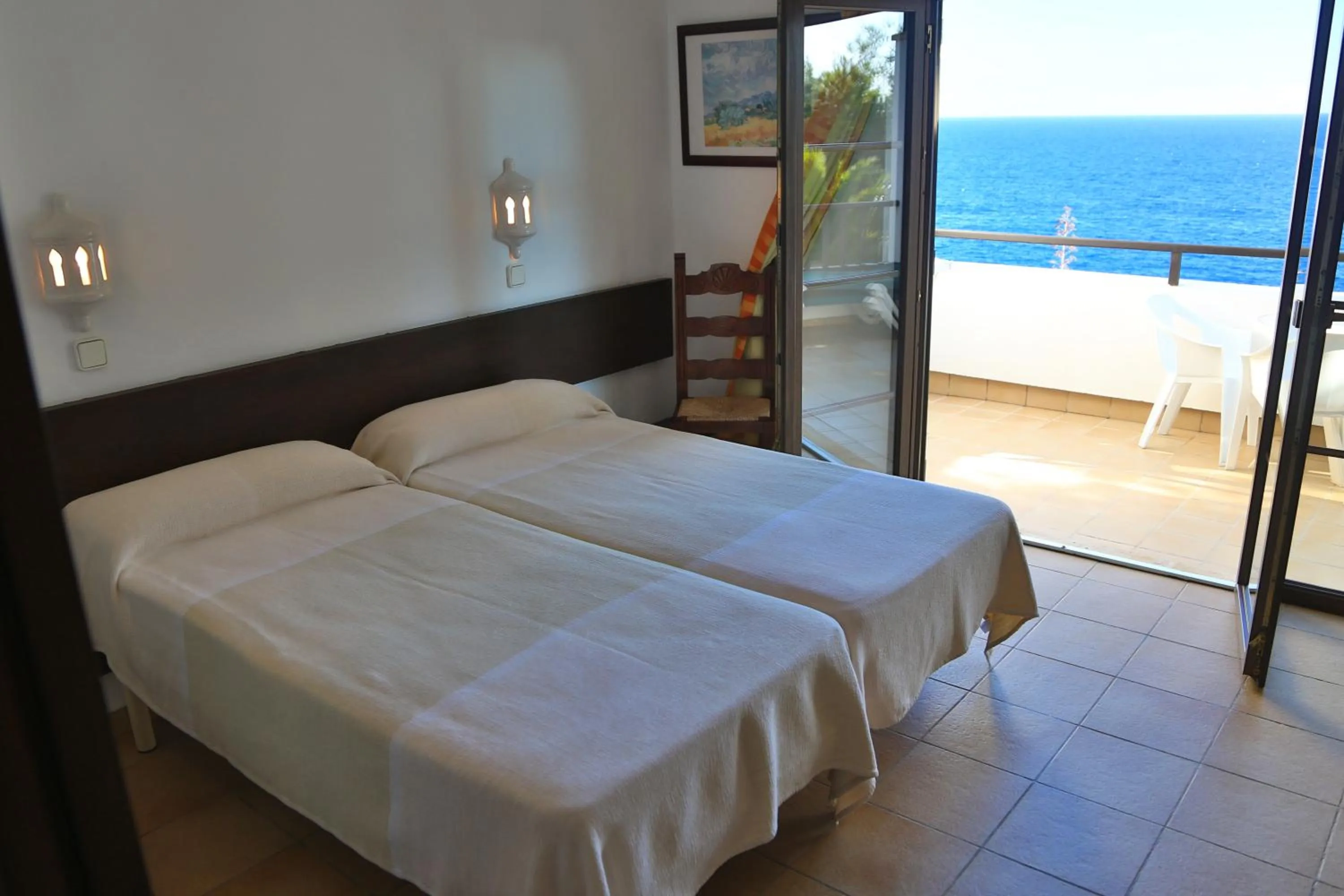 Bedroom, Bed in Apartamentos Parque Mar