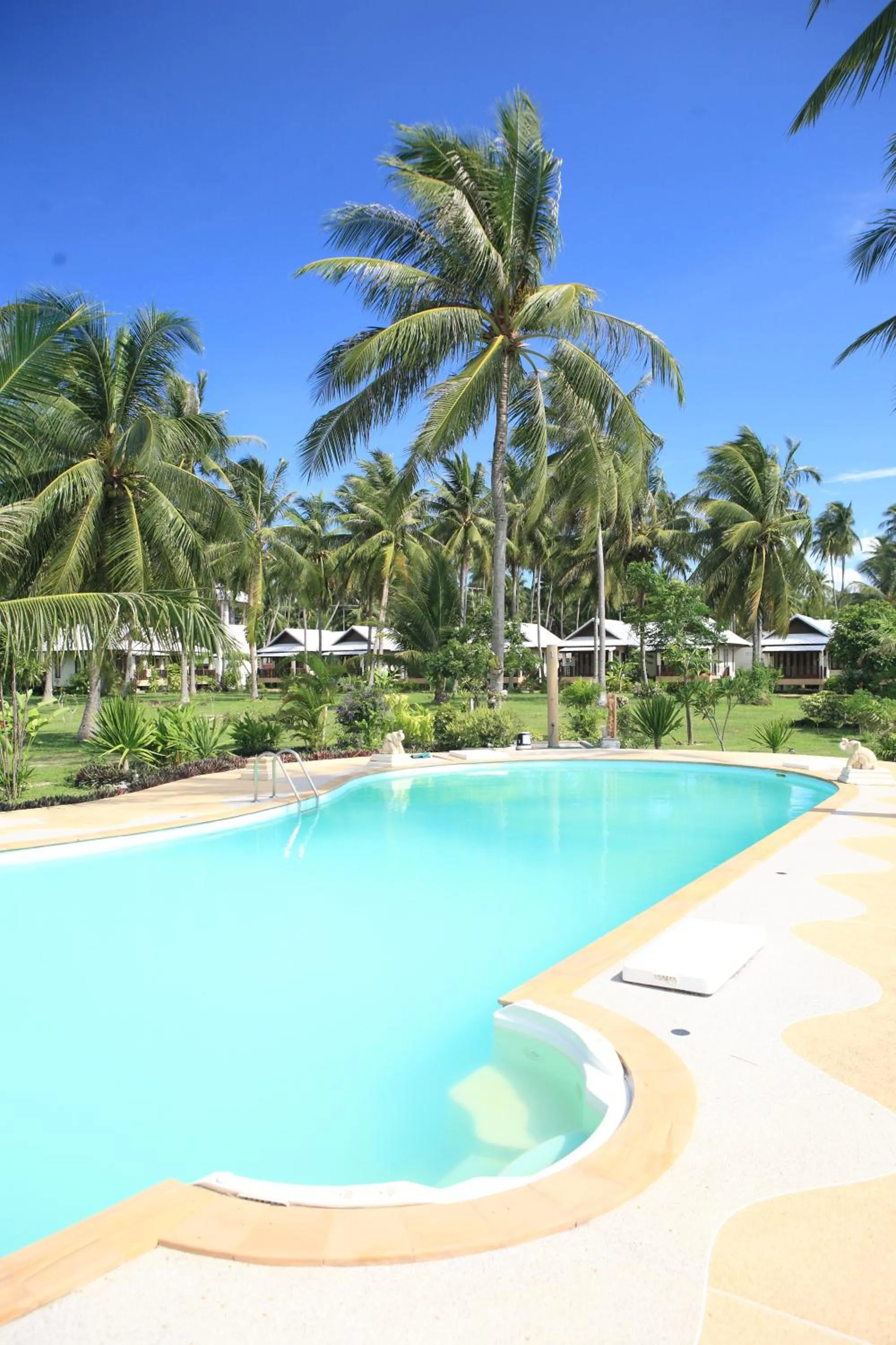 Phangka Paradise Resort