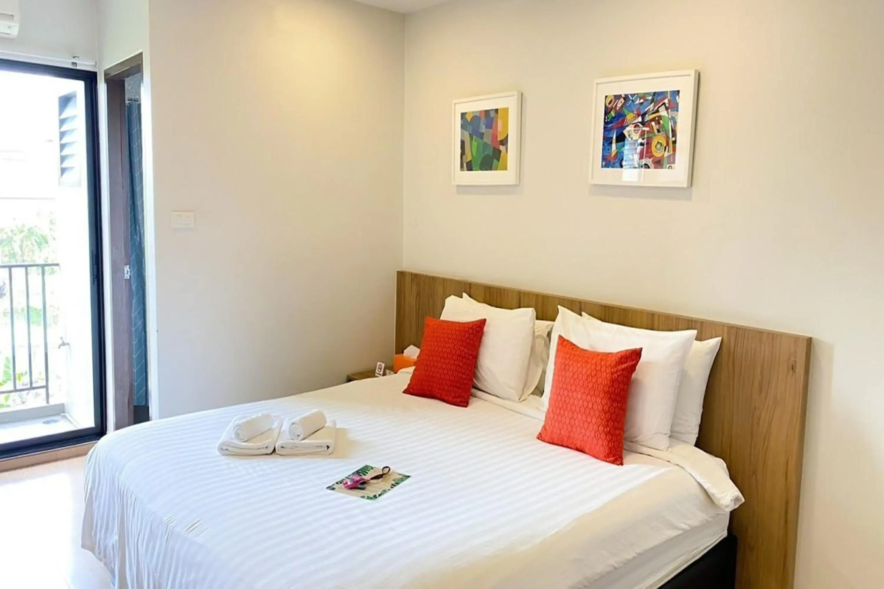 Standard King Room in Casa Luxe Hotel and Resident Standard King Room in Casa Luxe Hotel and Resident