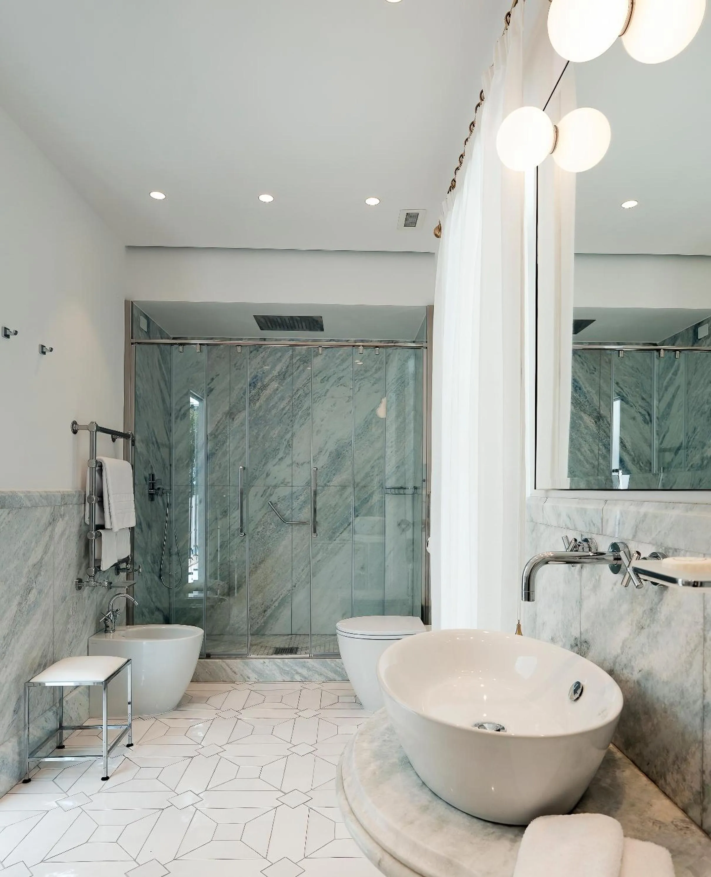 Shower in Hotel Santa Caterina