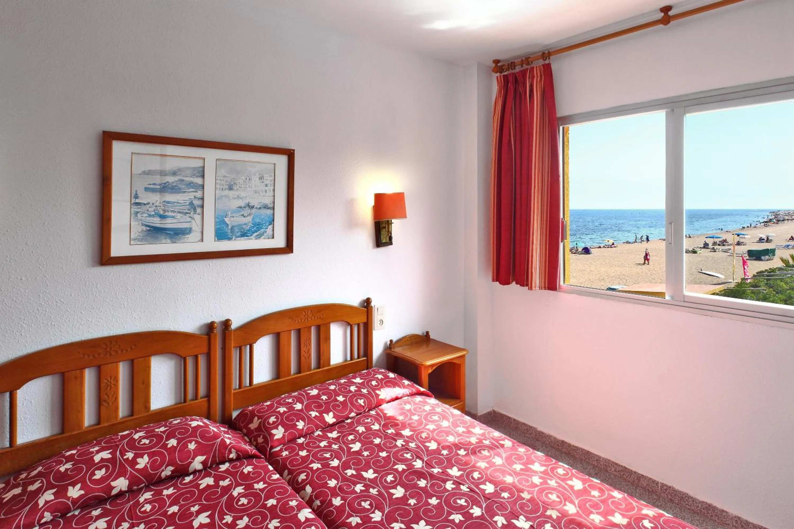 Day in Apartamentos Quintasol