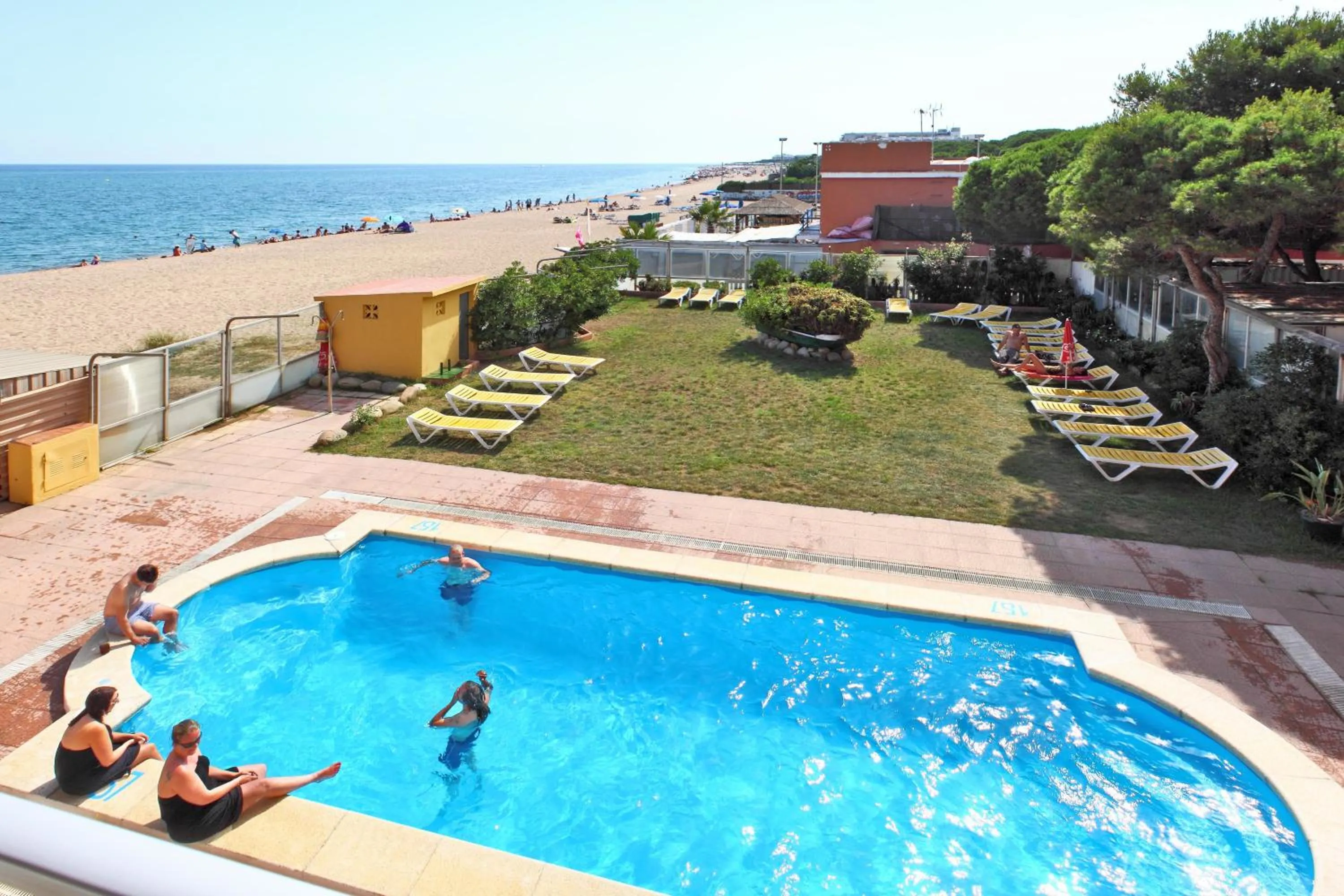 Day in Apartamentos Quintasol