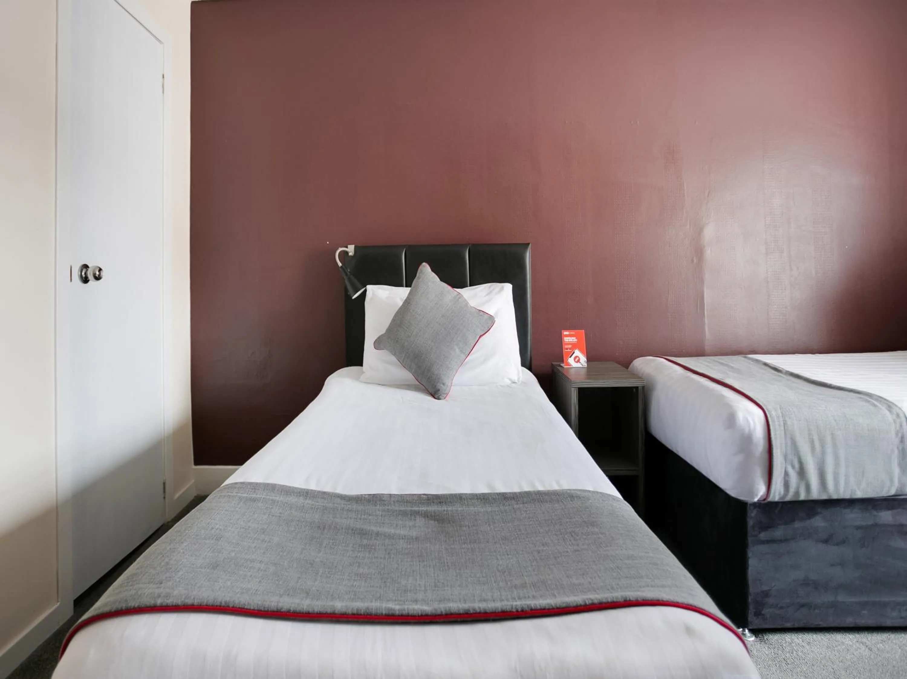 Photo of the whole room, Bed in The Breadalbane Arms Room Only Hotel