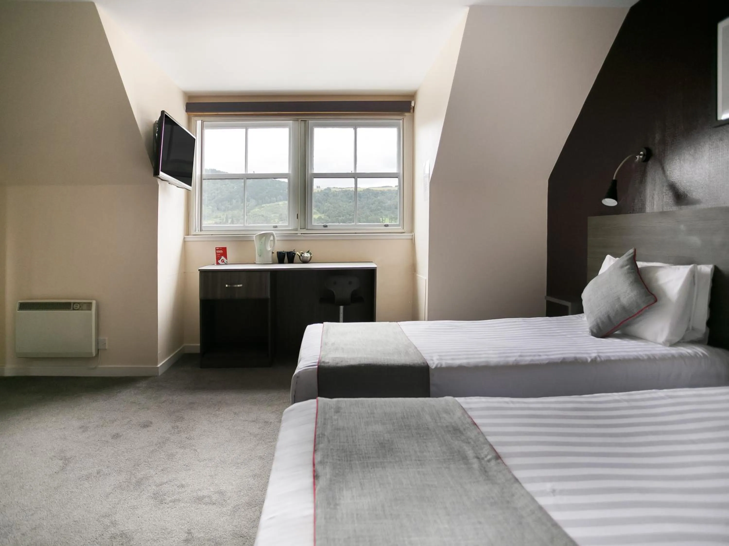 Photo of the whole room, Bed in The Breadalbane Arms Room Only Hotel