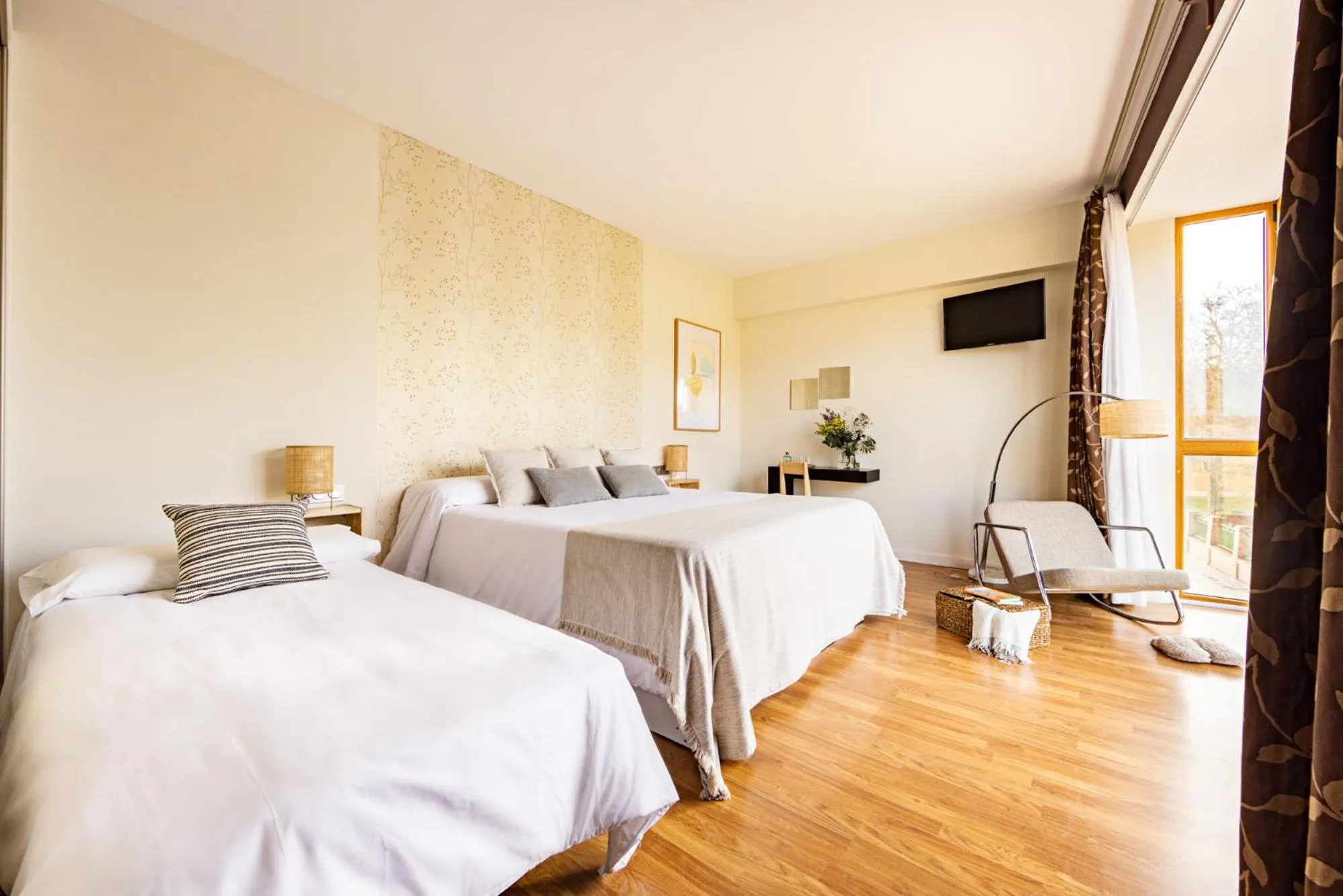 Photo of the whole room, Bed in Eco-Hotel Doña Mayor