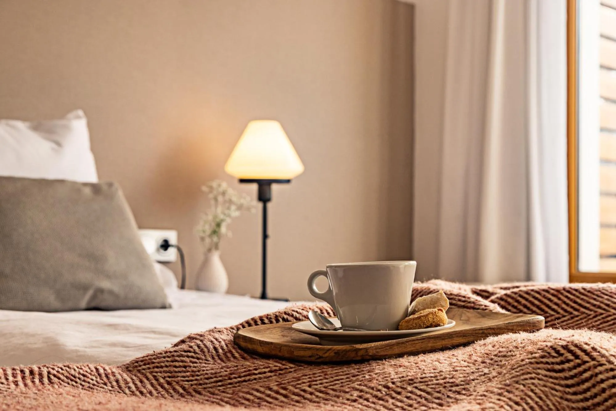 Coffee/tea facilities, Bed in Eco-Hotel Doña Mayor