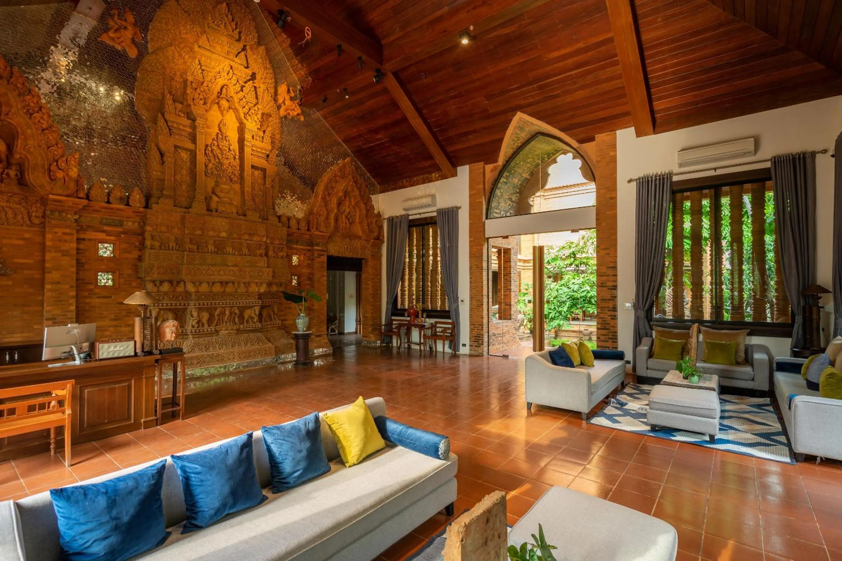 Lobby or reception in Phor Liang Meun Terracotta Arts