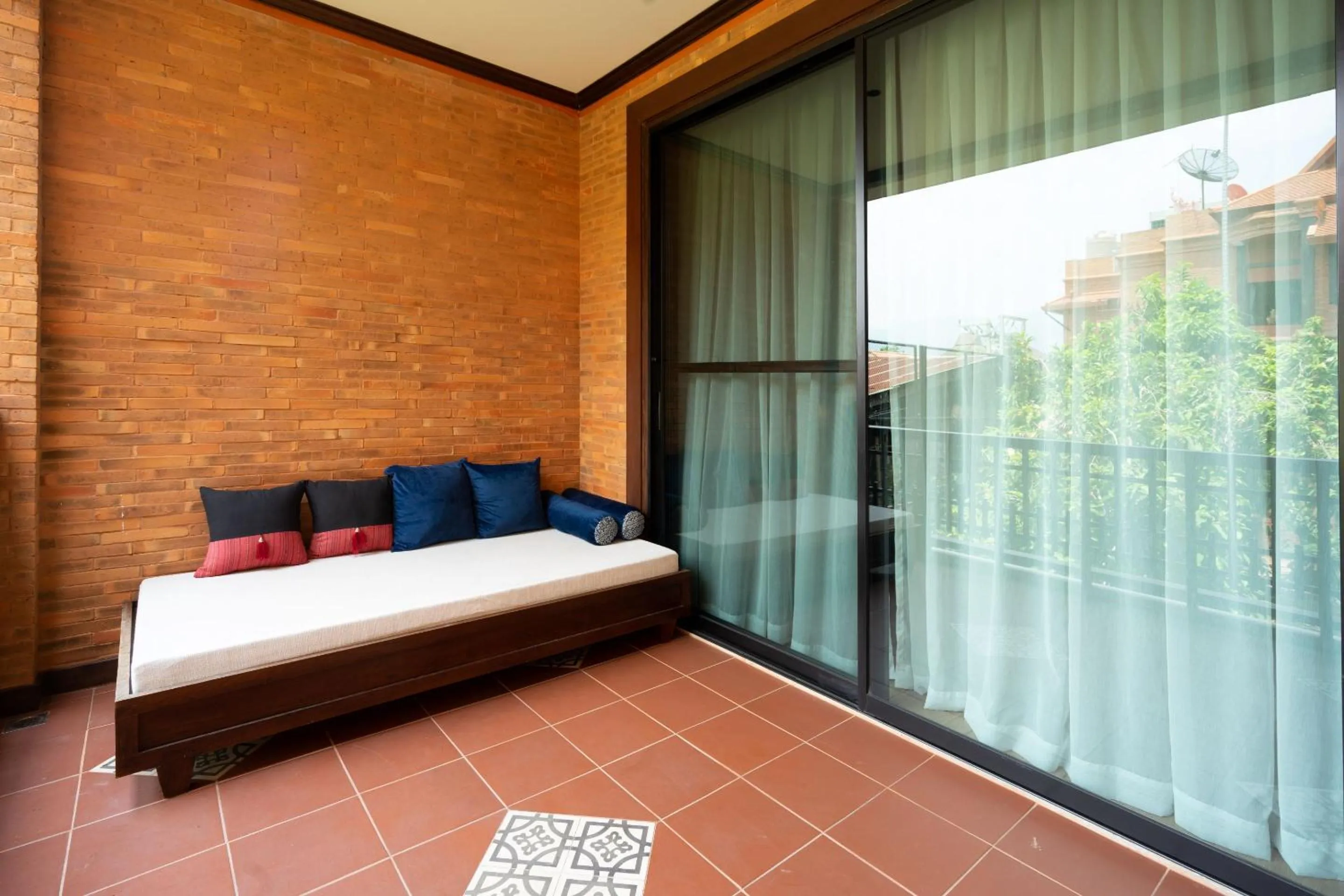 Balcony/Terrace, Bed in Phor Liang Meun Terracotta Arts
