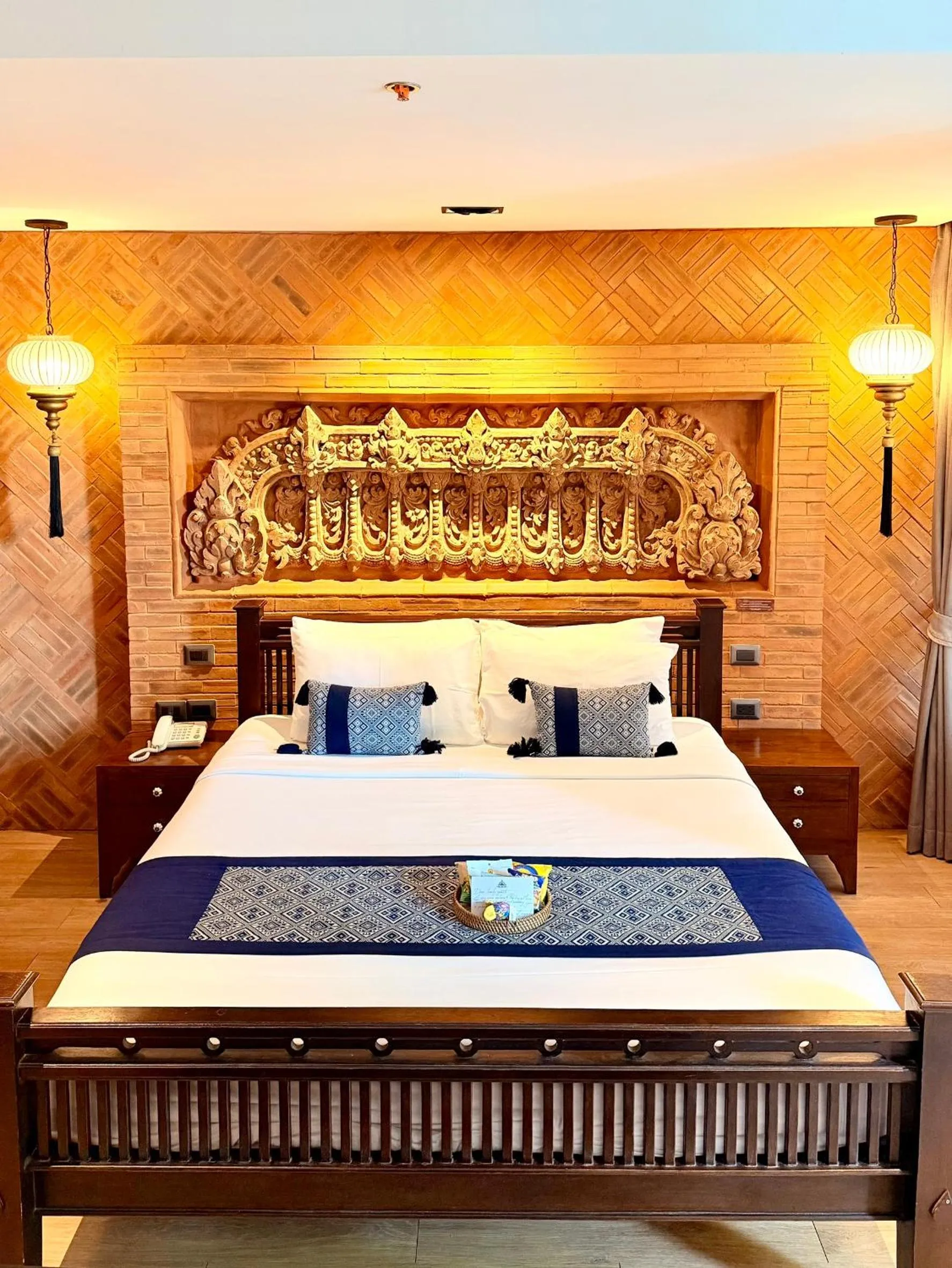 Bed in Phor Liang Meun Terracotta Arts