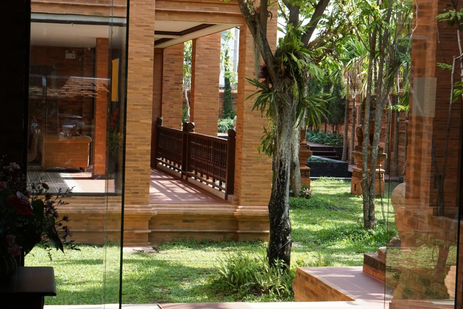 Garden in Phor Liang Meun Terracotta Arts