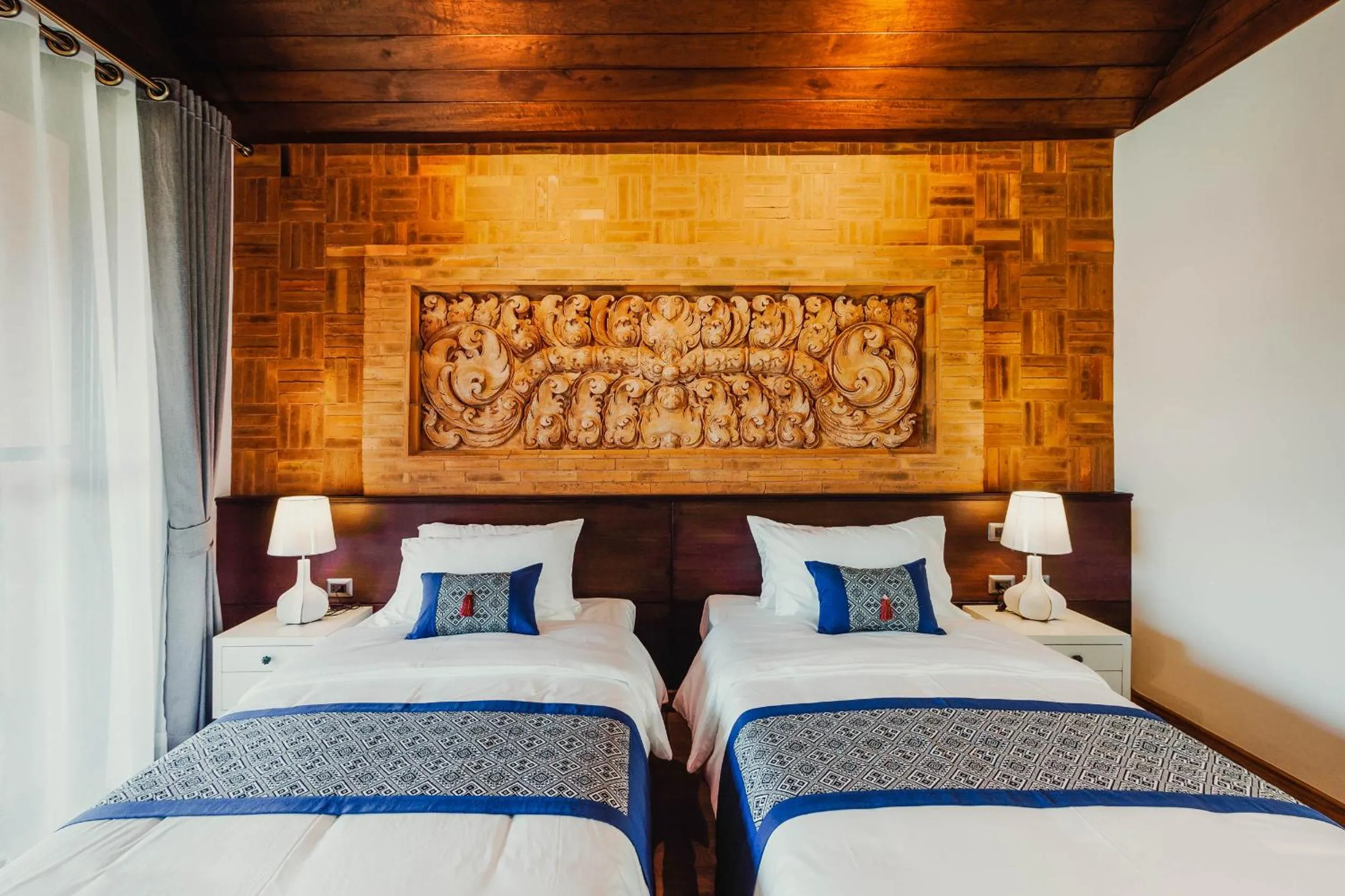 Bedroom, Bed in Phor Liang Meun Terracotta Arts