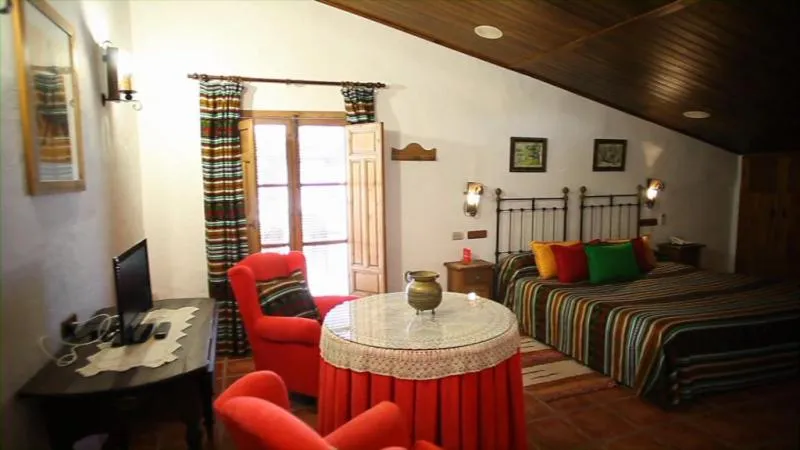 Suite with Hot Tub in Posada de Jose Mª El Tempranillo