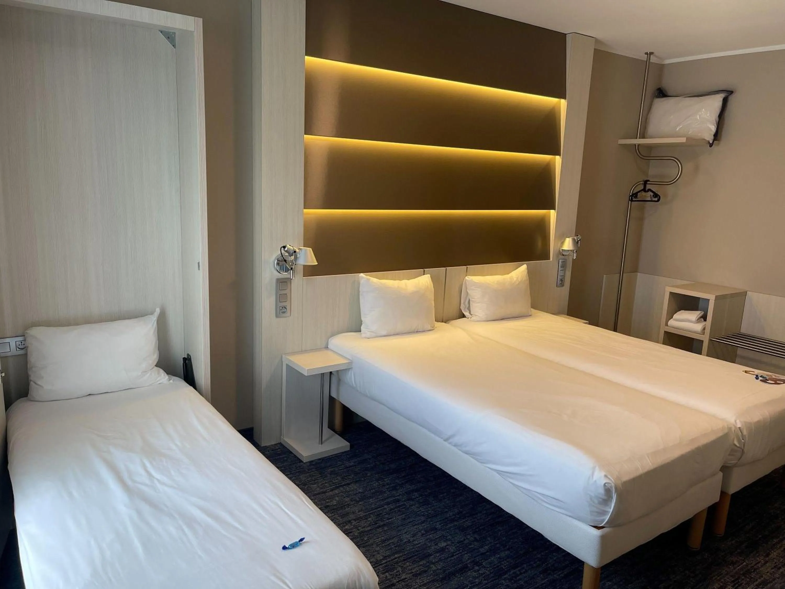 Bedroom, Bed in Ibis Styles Nivelles