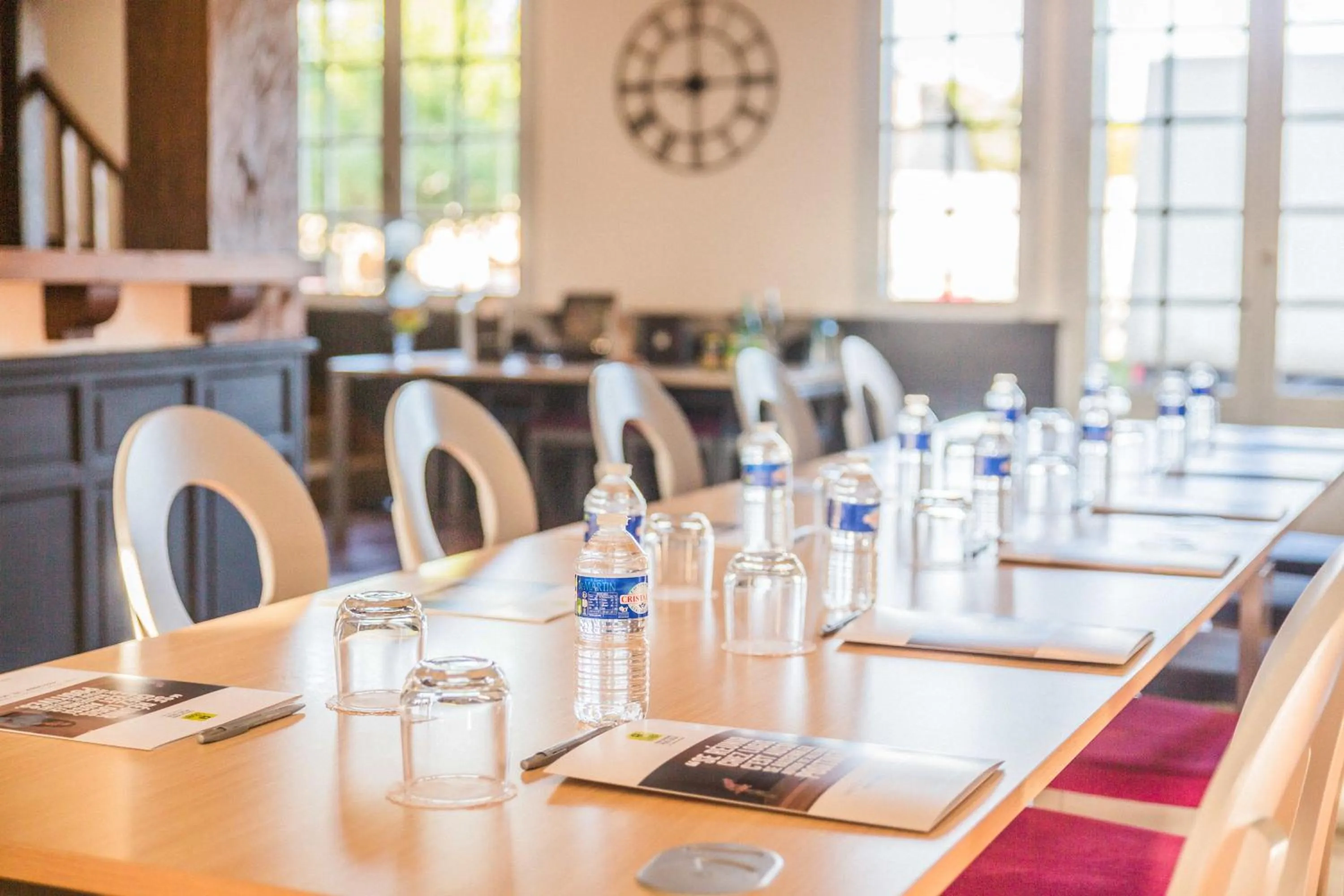 Seating area in Logis Hôtel le Relais du Bas Limousin