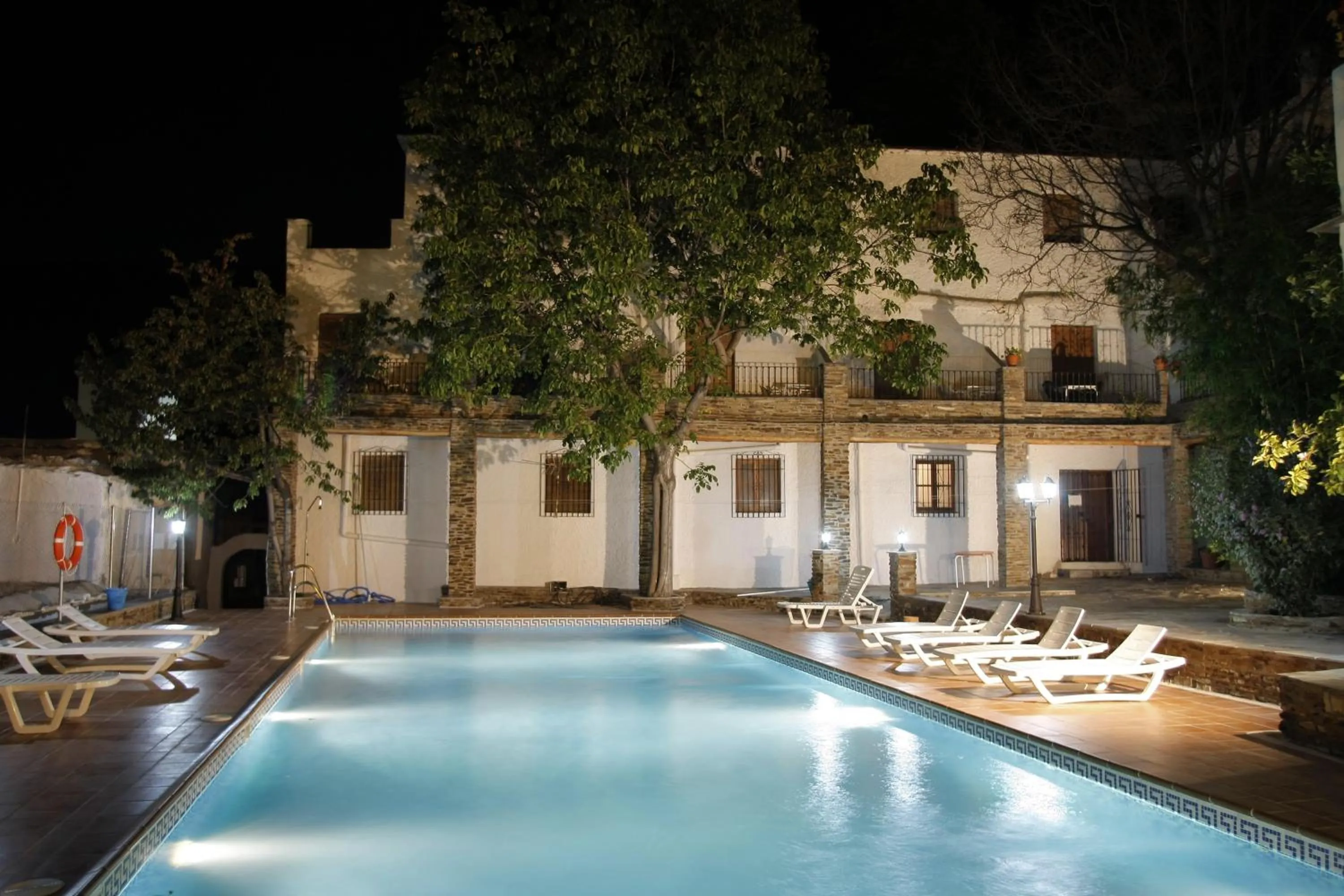 Swimming pool in Hotel Rural Real de Poqueira