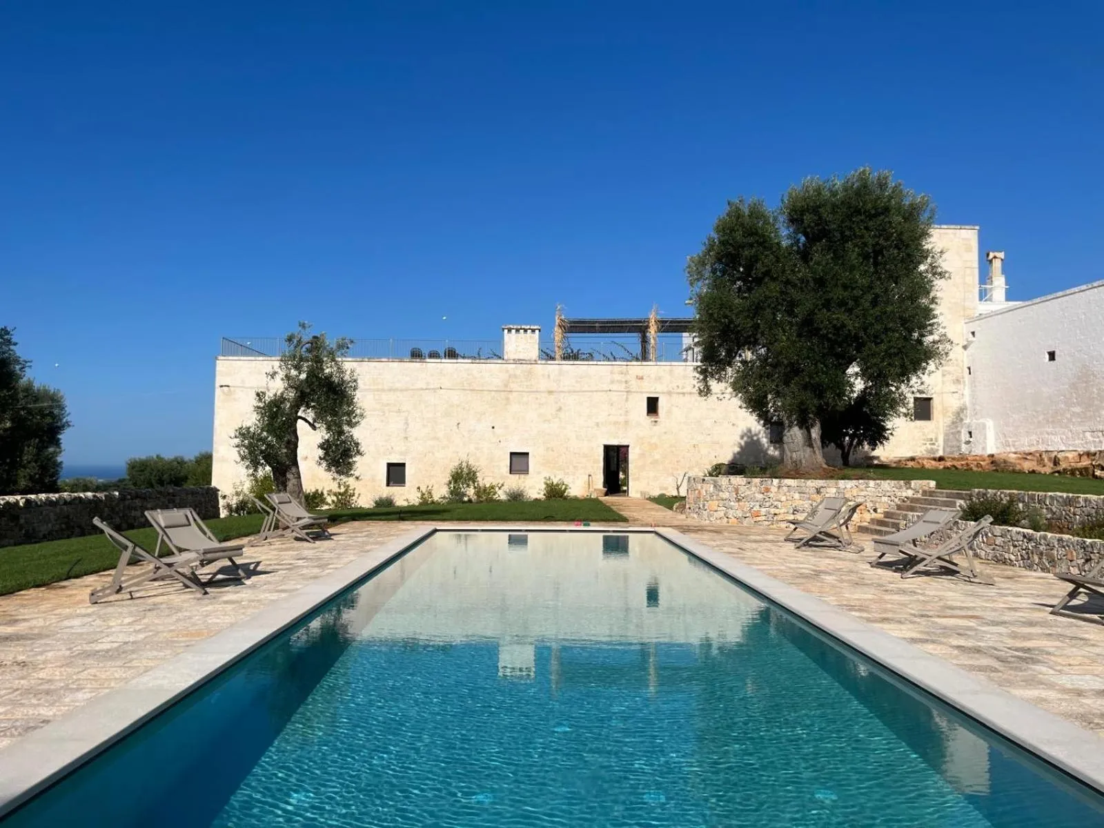 Swimming pool in Masseria Morrone