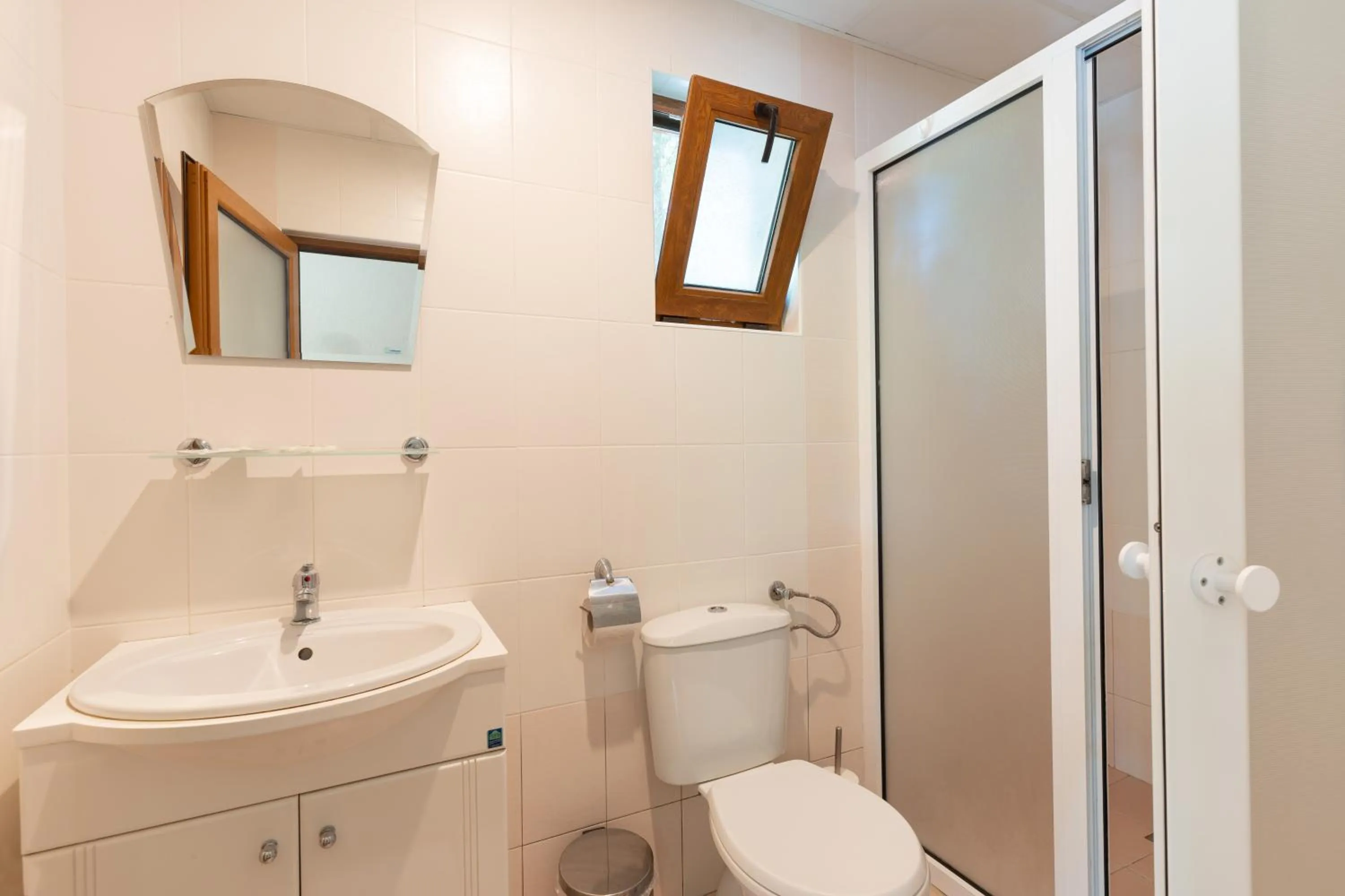 Bathroom in Eco Hotel Imenieto