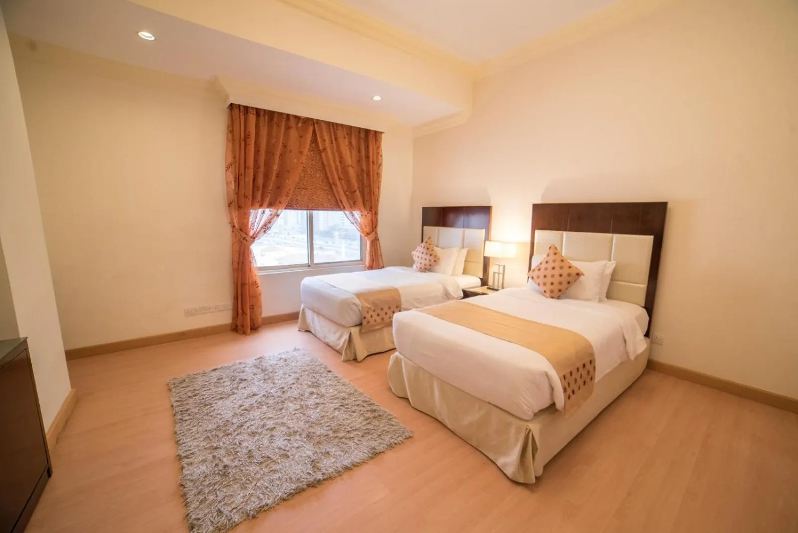 Photo of the whole room, Bed in Al Safir Tower - Residence