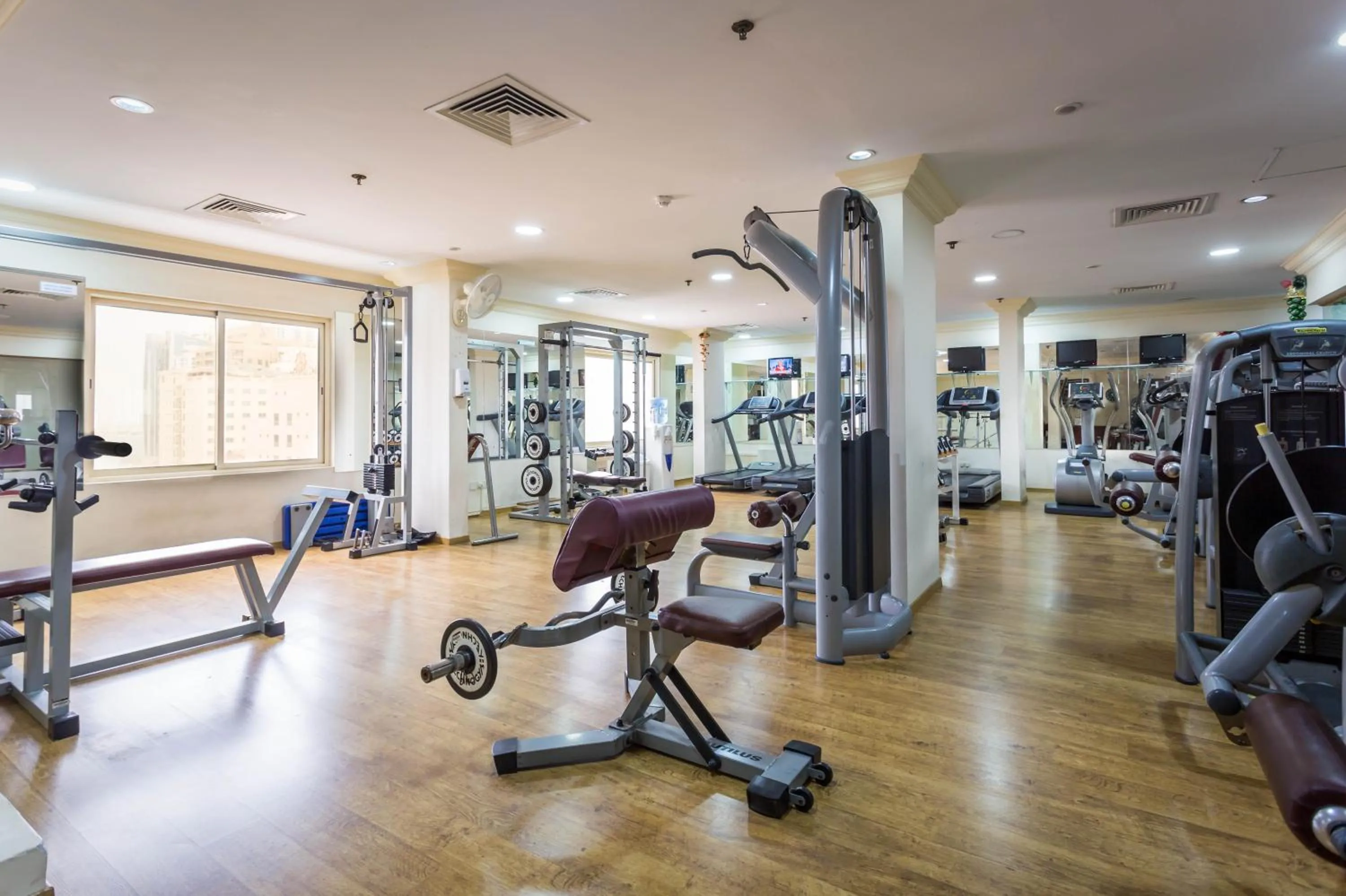 Fitness centre/facilities in Al Safir Tower - Residence