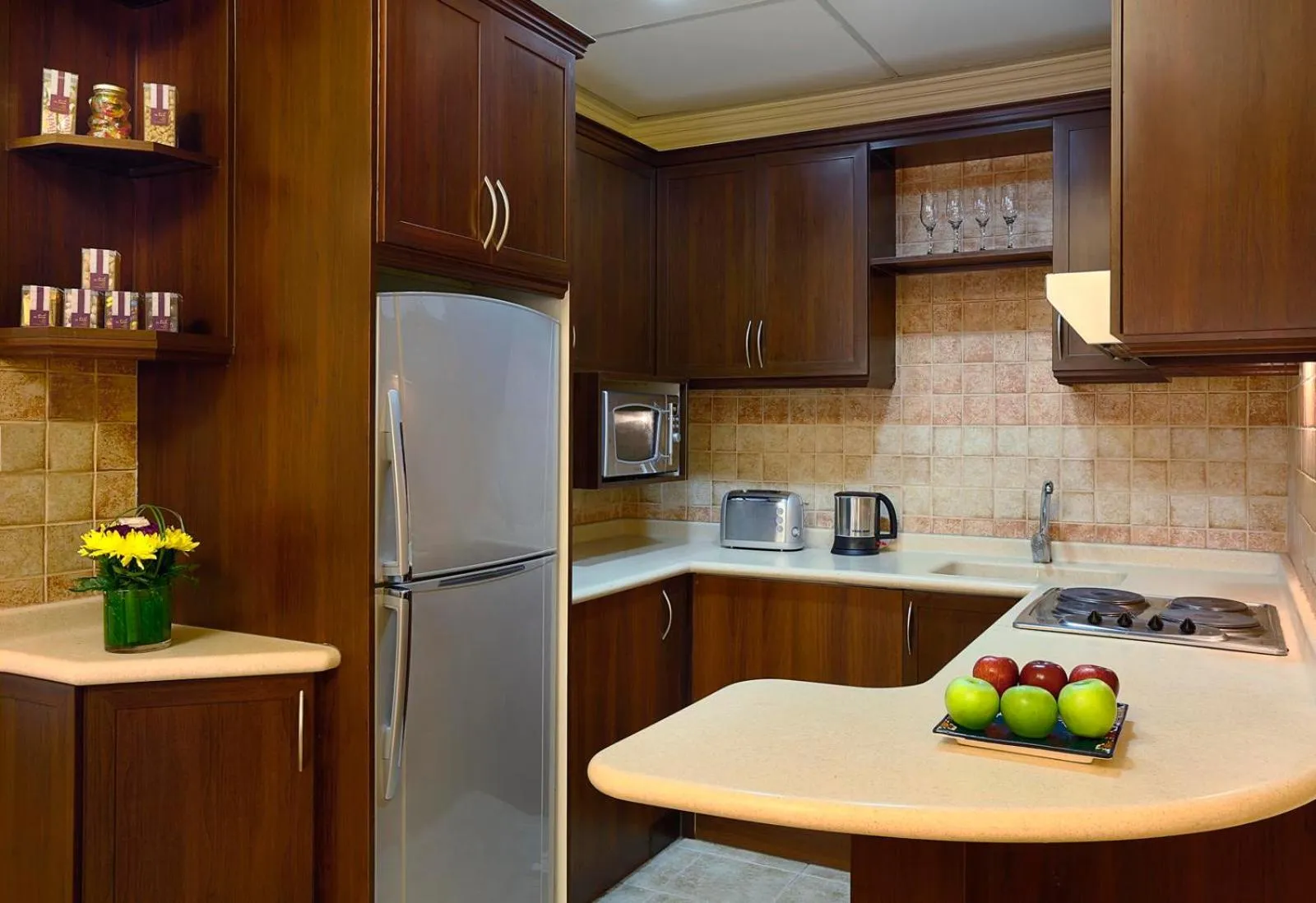 Kitchen or kitchenette in Al Safir Tower - Residence