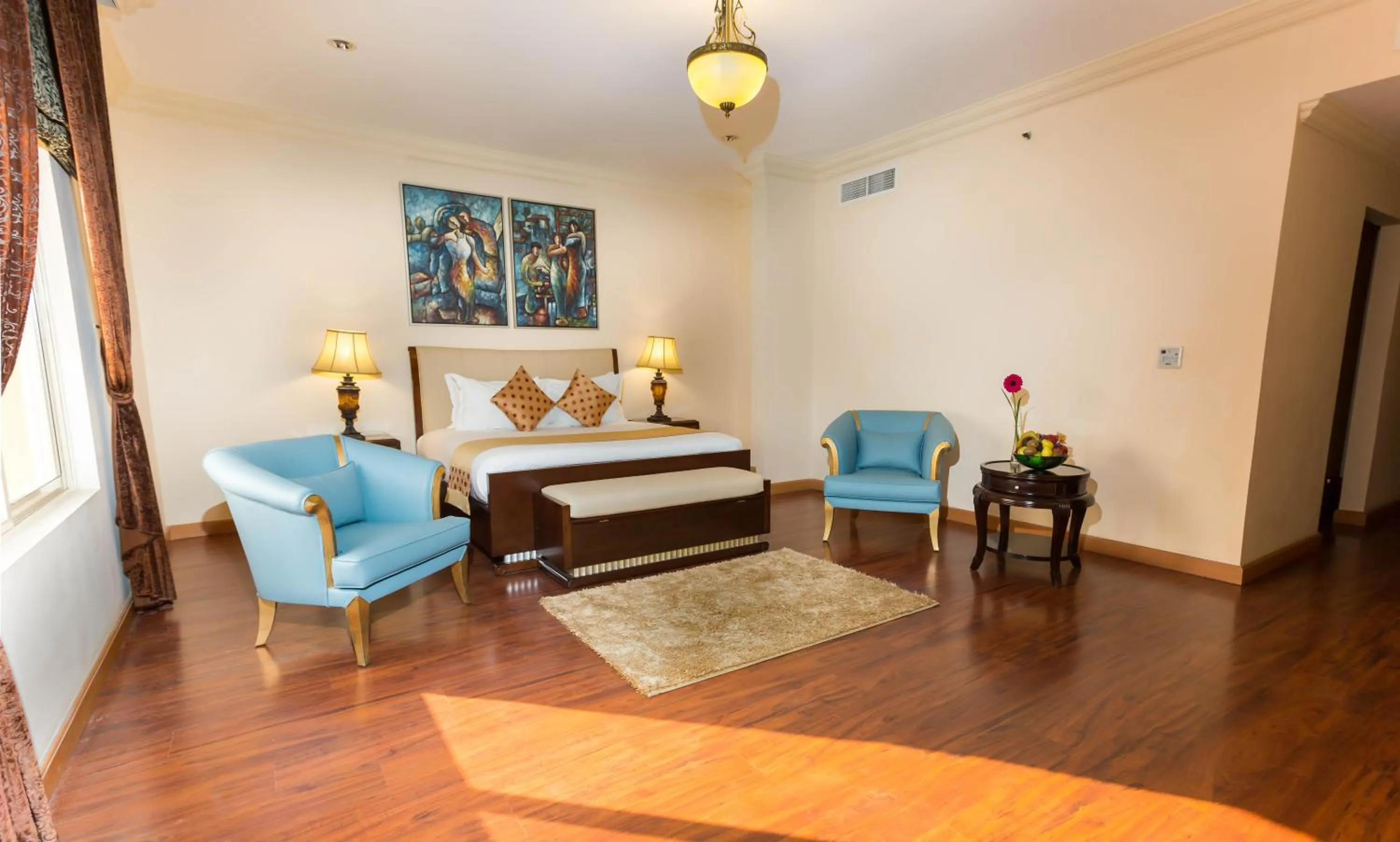 cot, Bed in Al Safir Tower - Residence