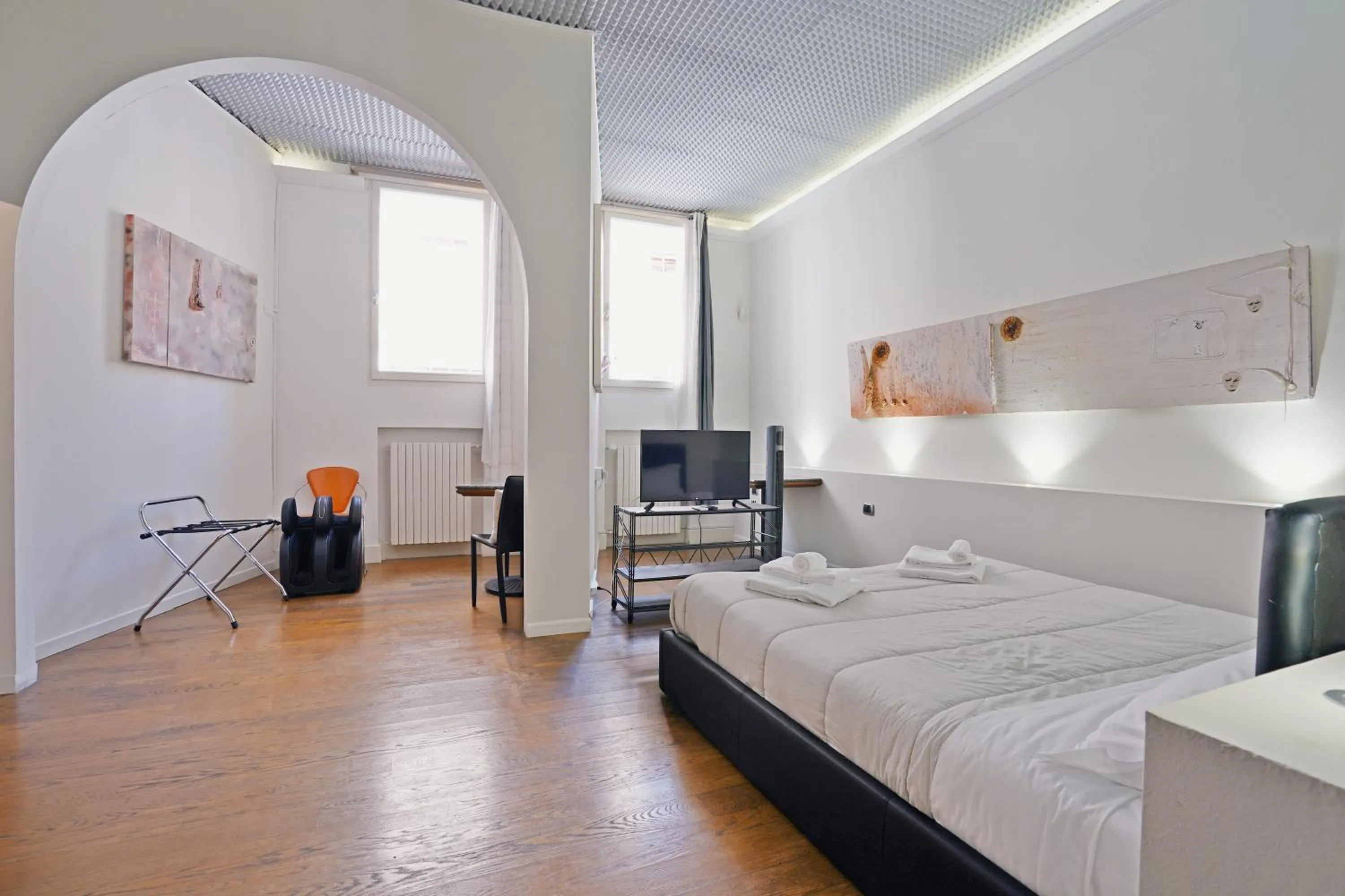 Bed in Avanguardia Art Club