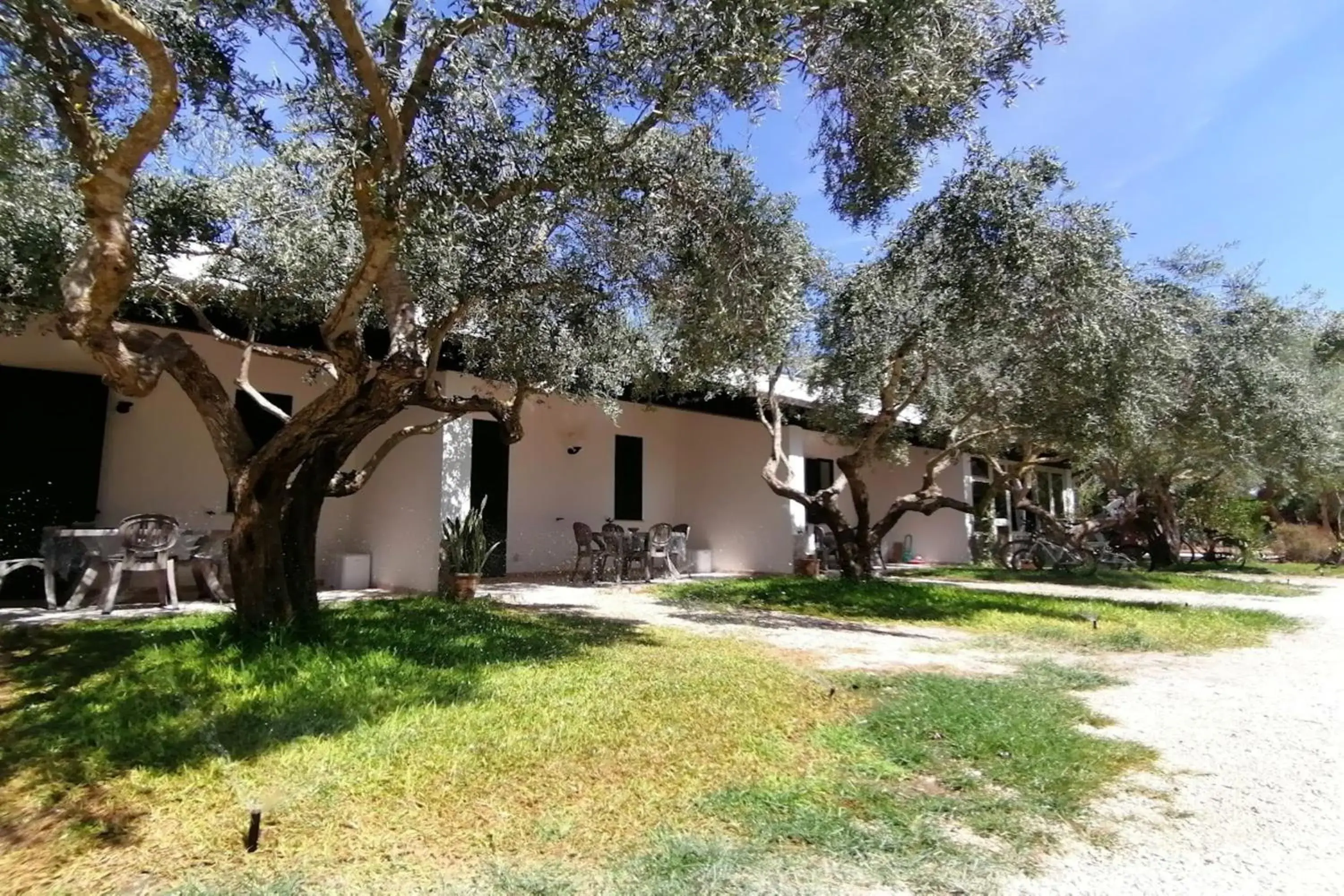 Standard Apartment in Lilybeo Village Standard Apartment in Lilybeo Village