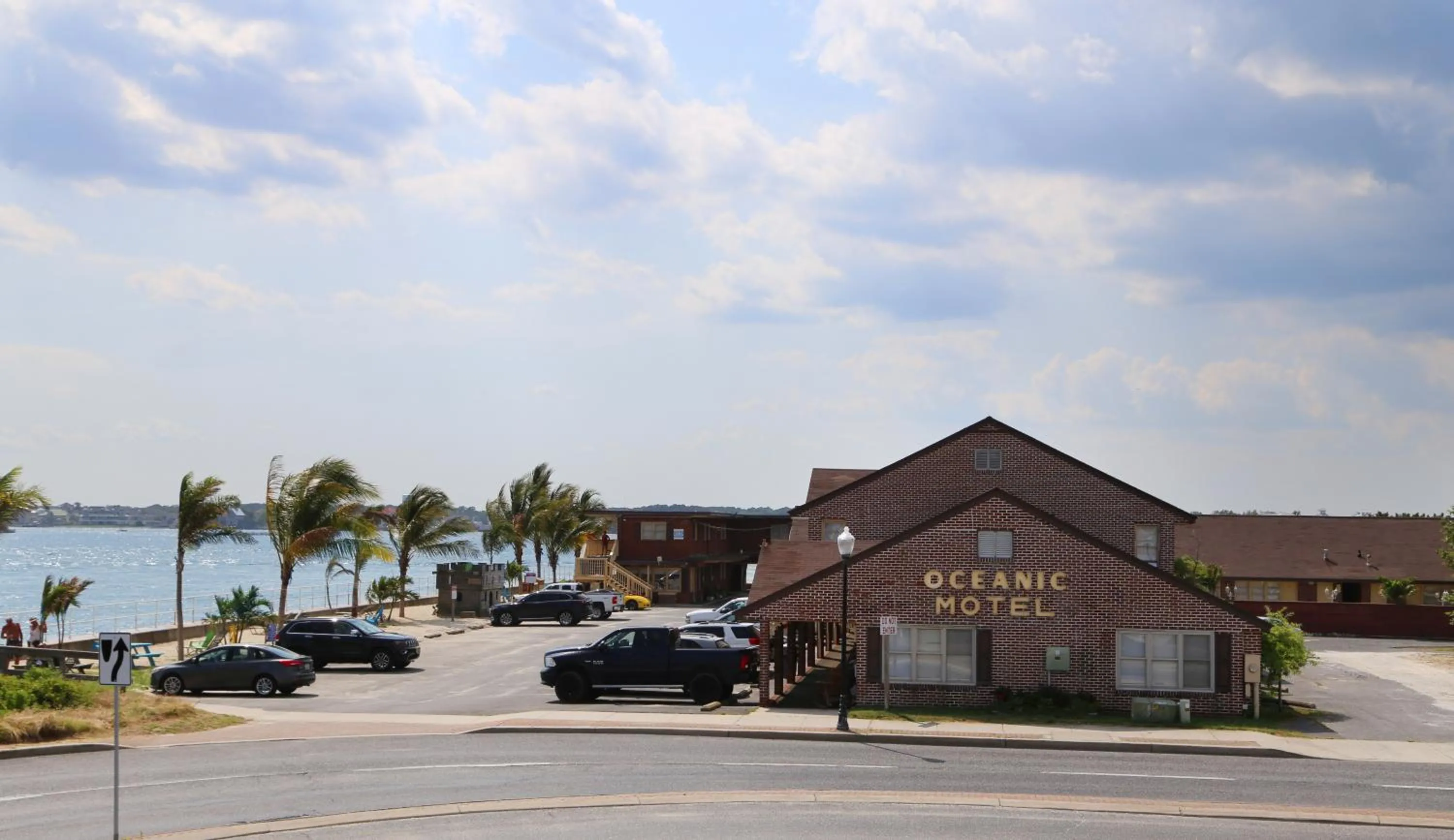 Property building in Oceanic Motel