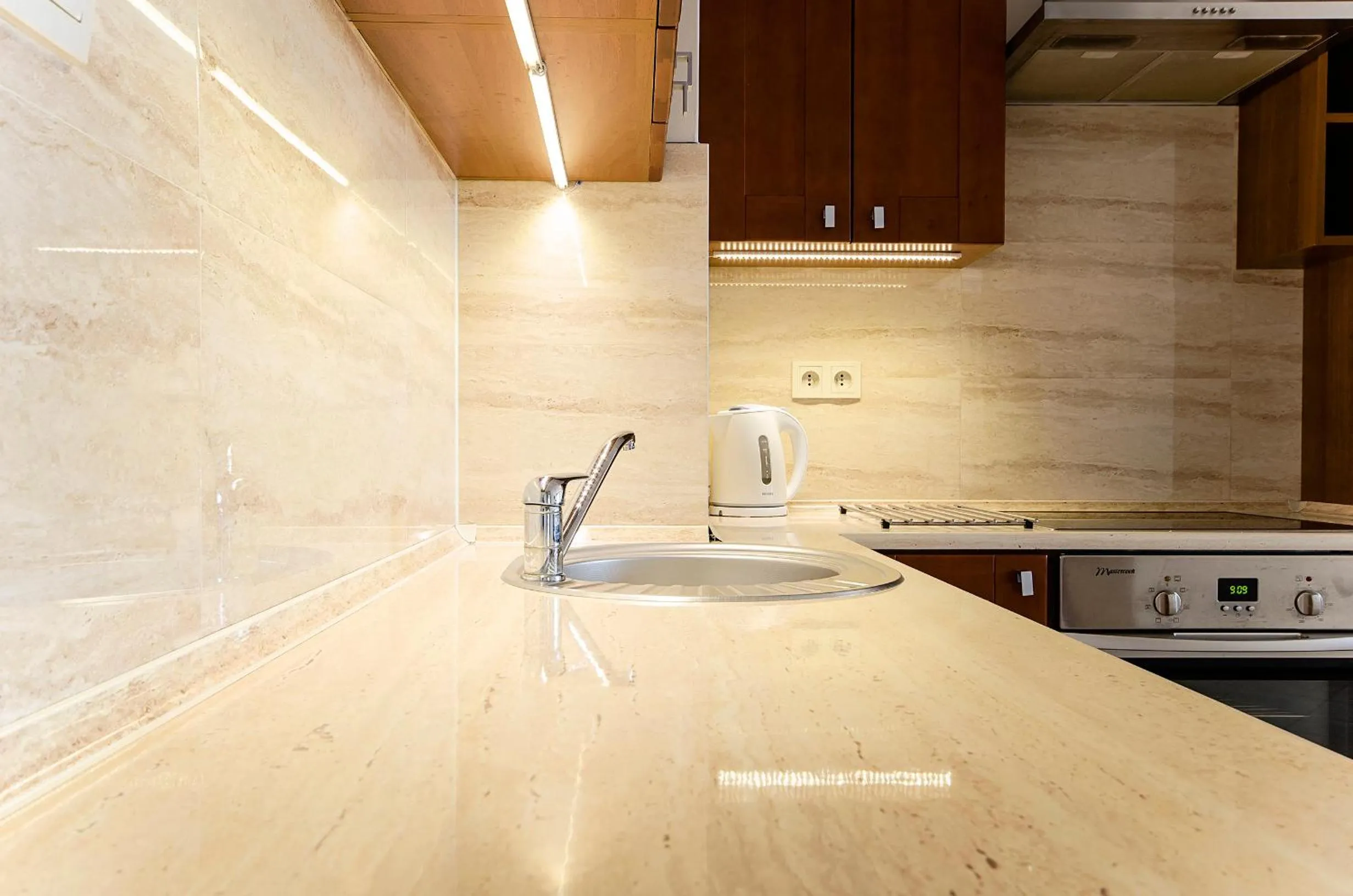 Kitchen or kitchenette in Angel City Center Krakow Aparthotel