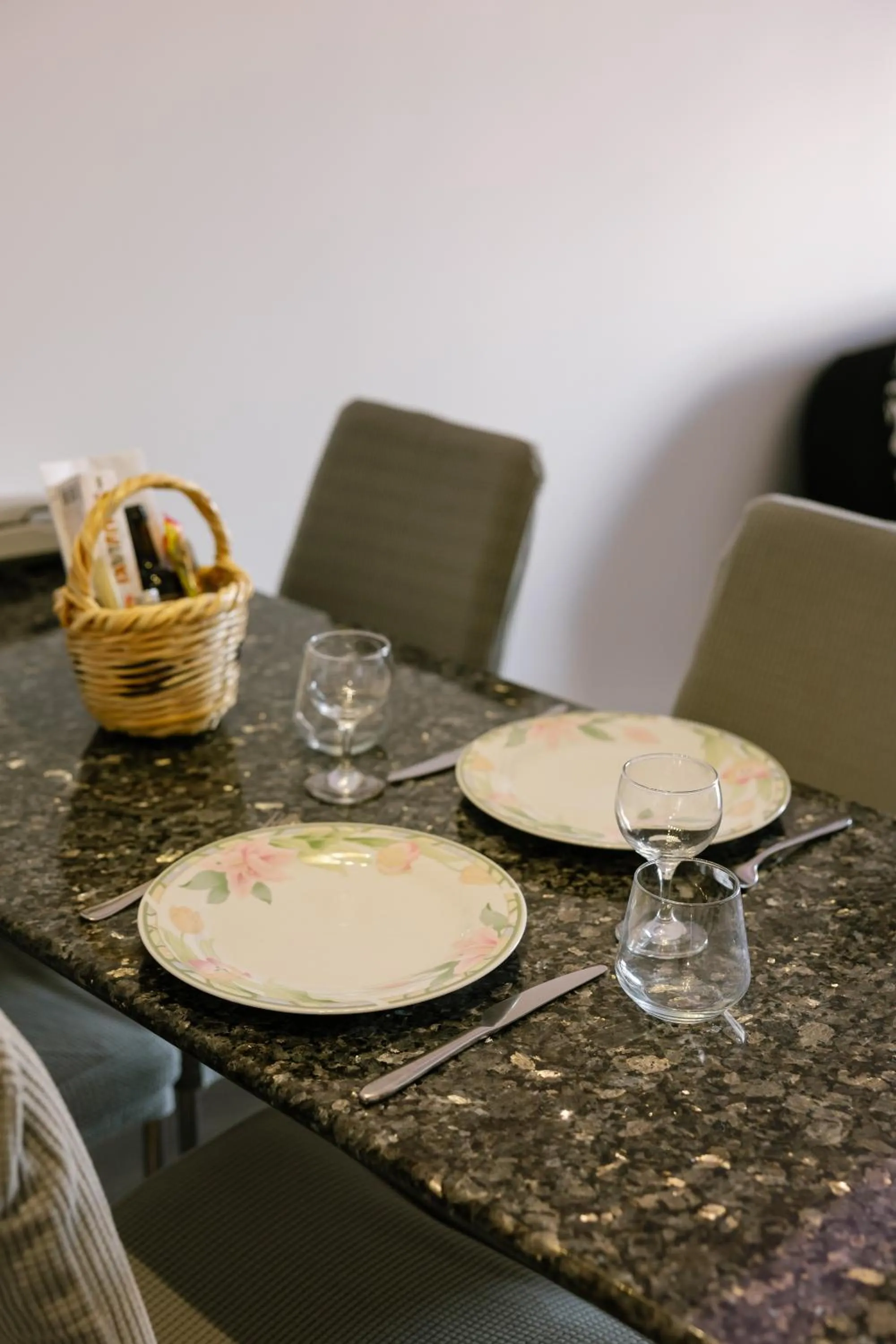 Food and drinks in Neptune Hotel Apartments Paphos