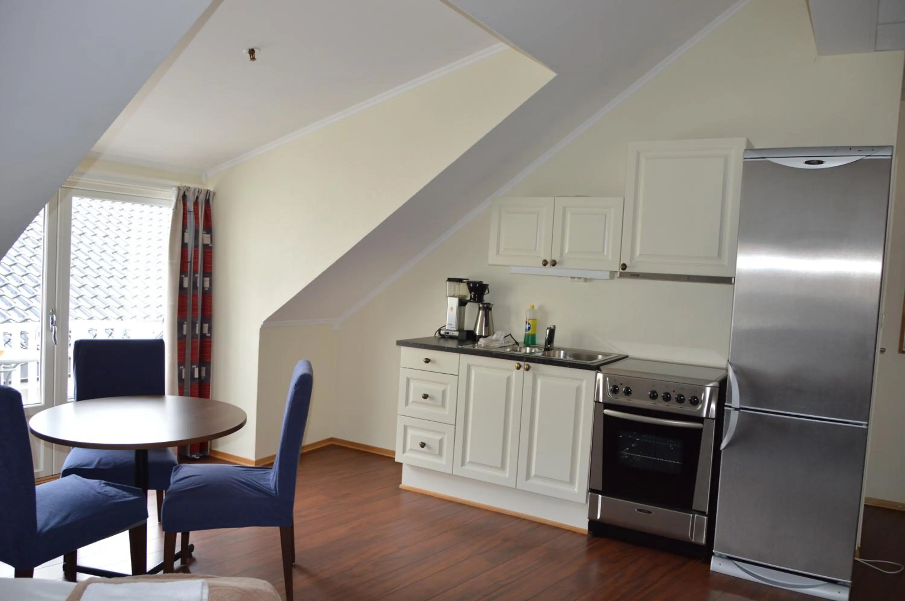 Kitchen or kitchenette in Victoria Hotel Kragerø