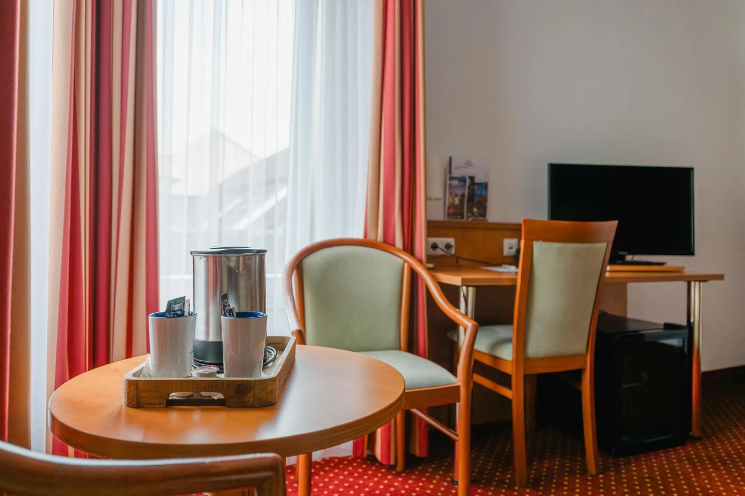 Photo of the whole room in Hotel Mirage