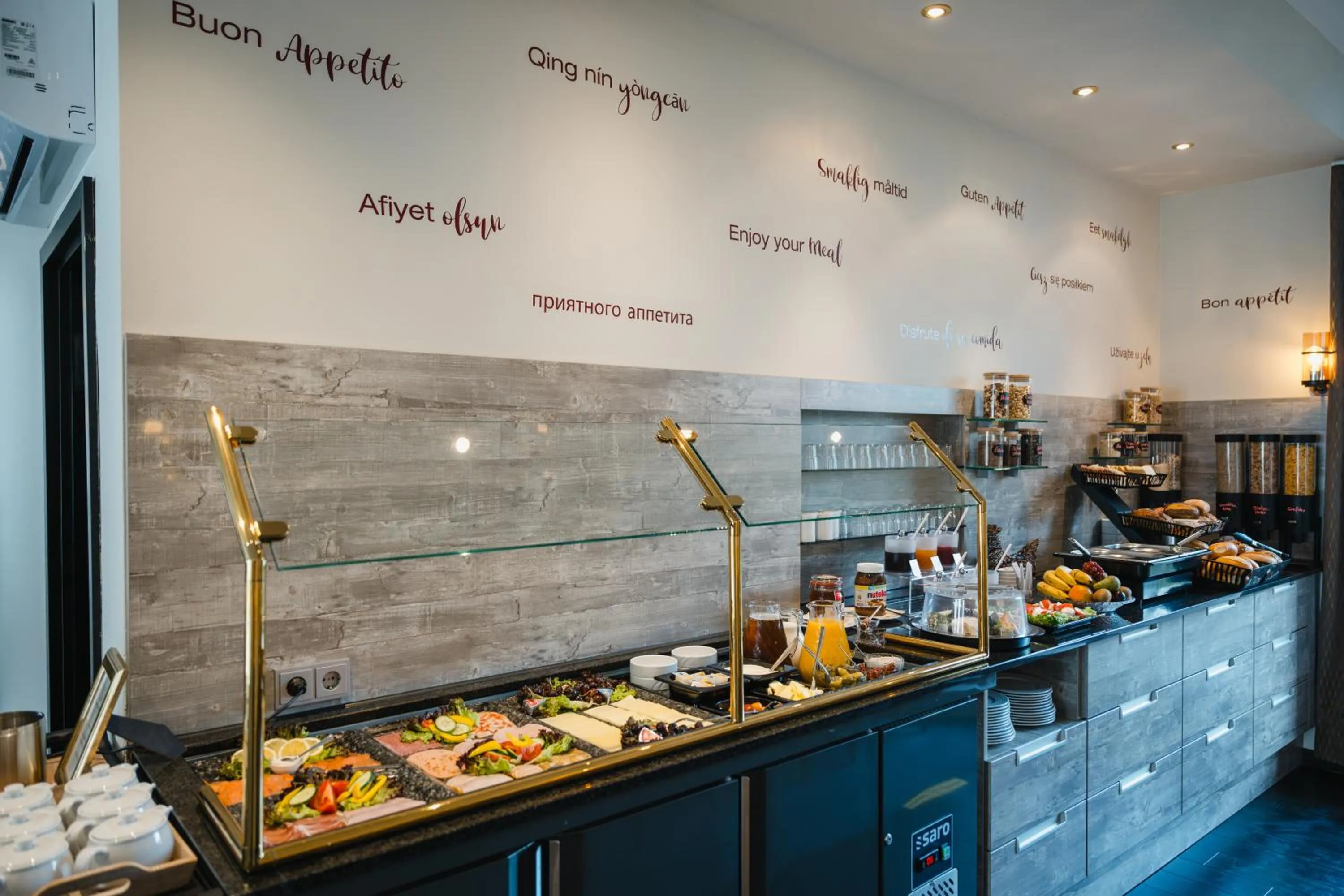 Breakfast in Hotel Mirage